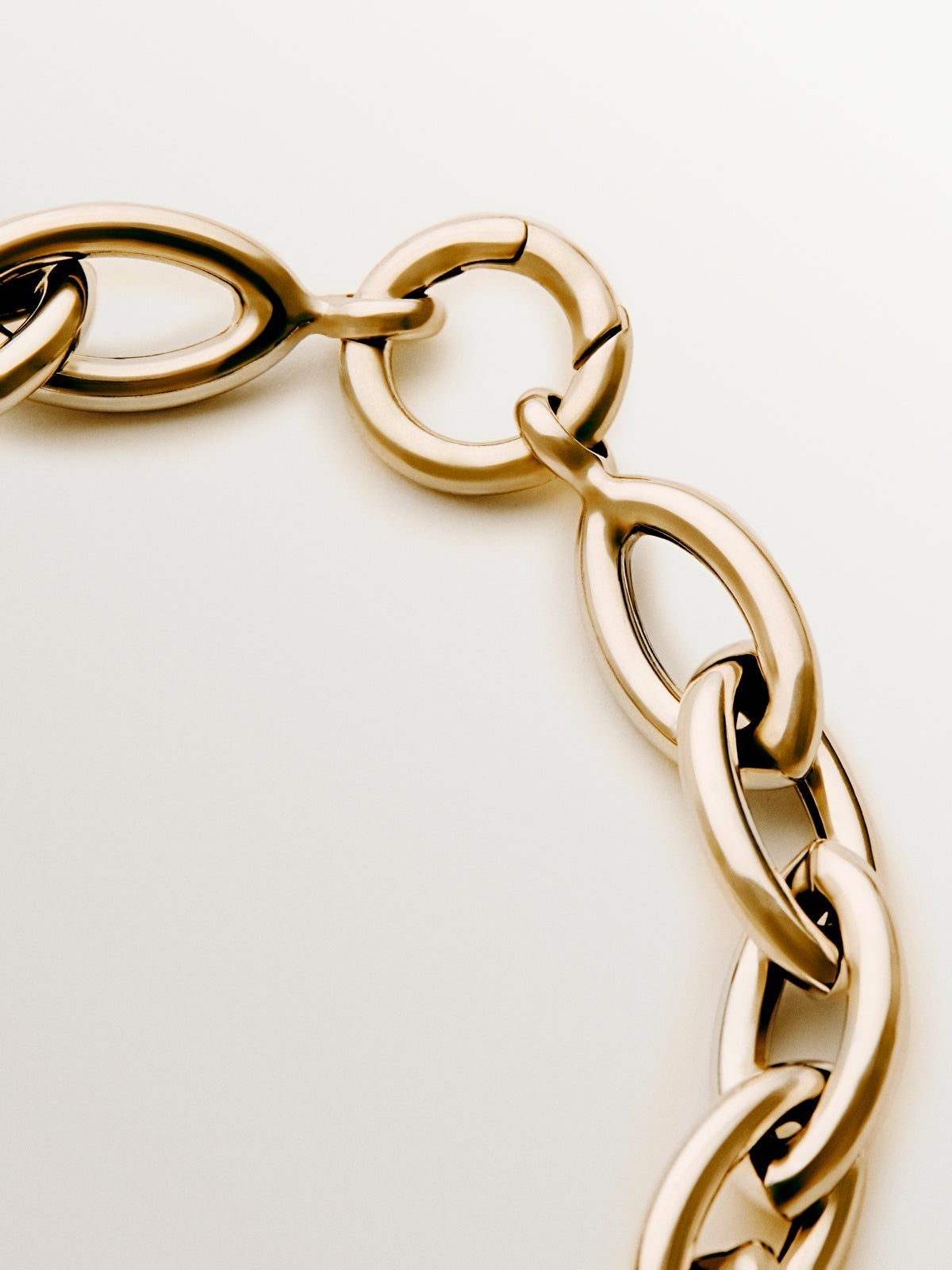 Cadena de plata 925 bañada en oro amarillo de 18K de eslabones ovalados