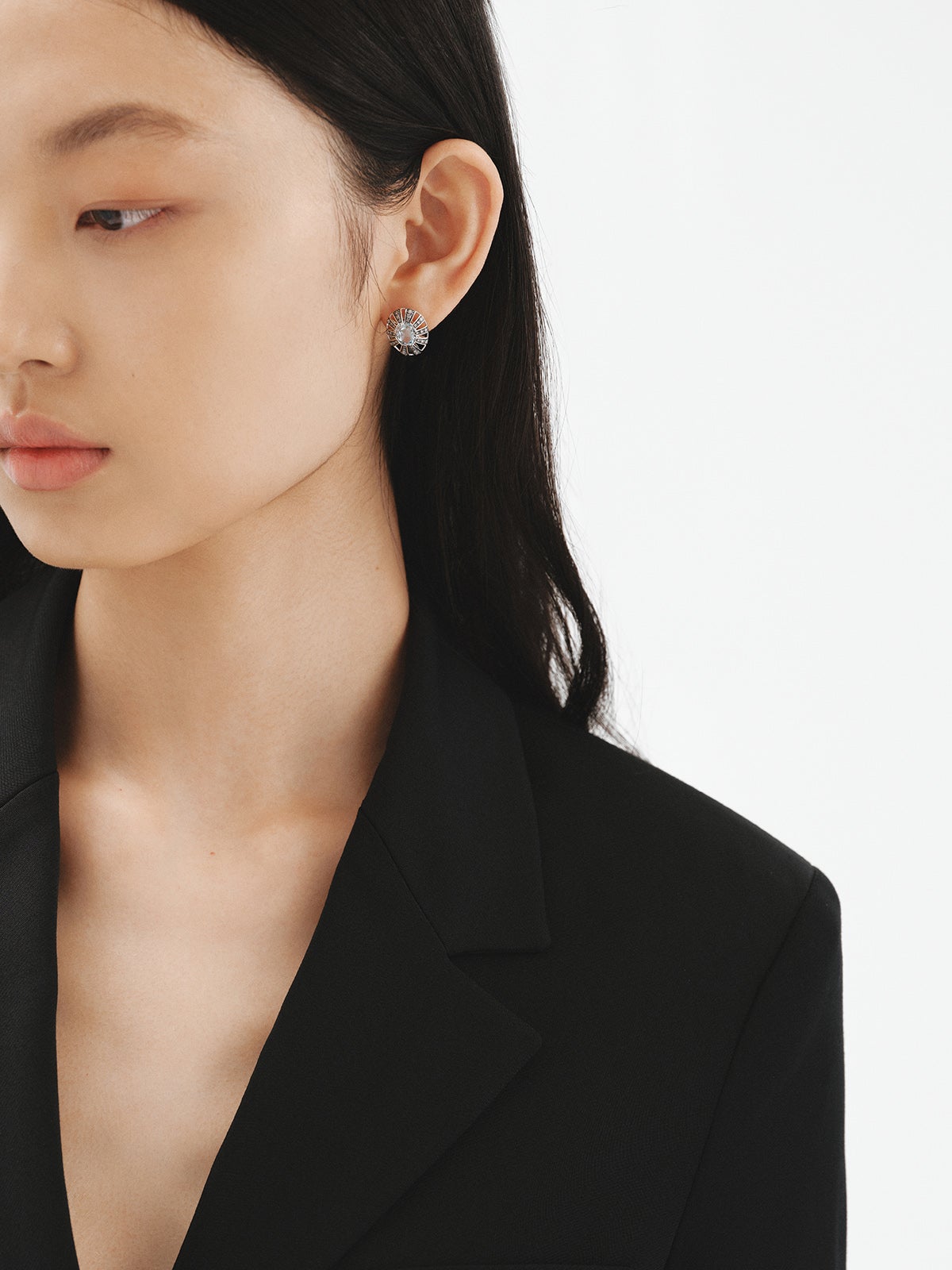 Pendientes de botón de oro blanco y amarillo de 9K con topacios y diamantes