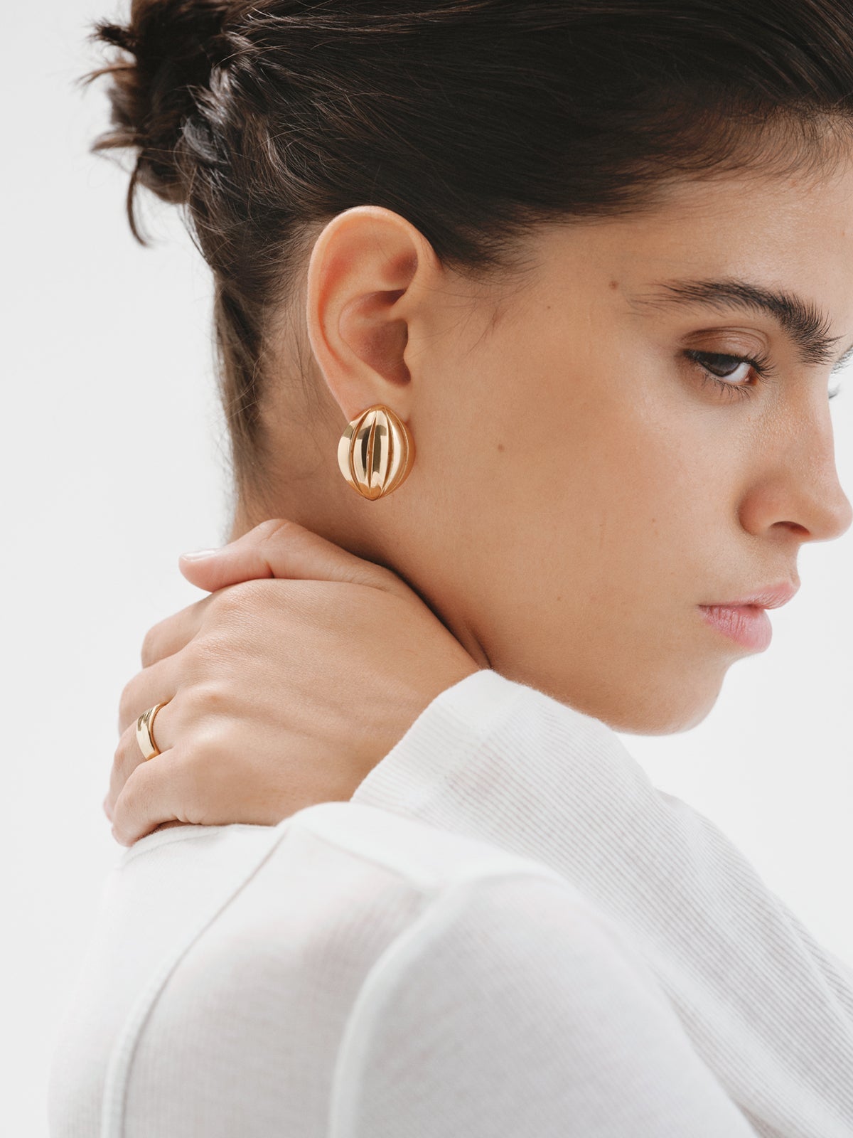 Pendientes de plata 925 bañada en oro amarillo de 18K con forma ovalada