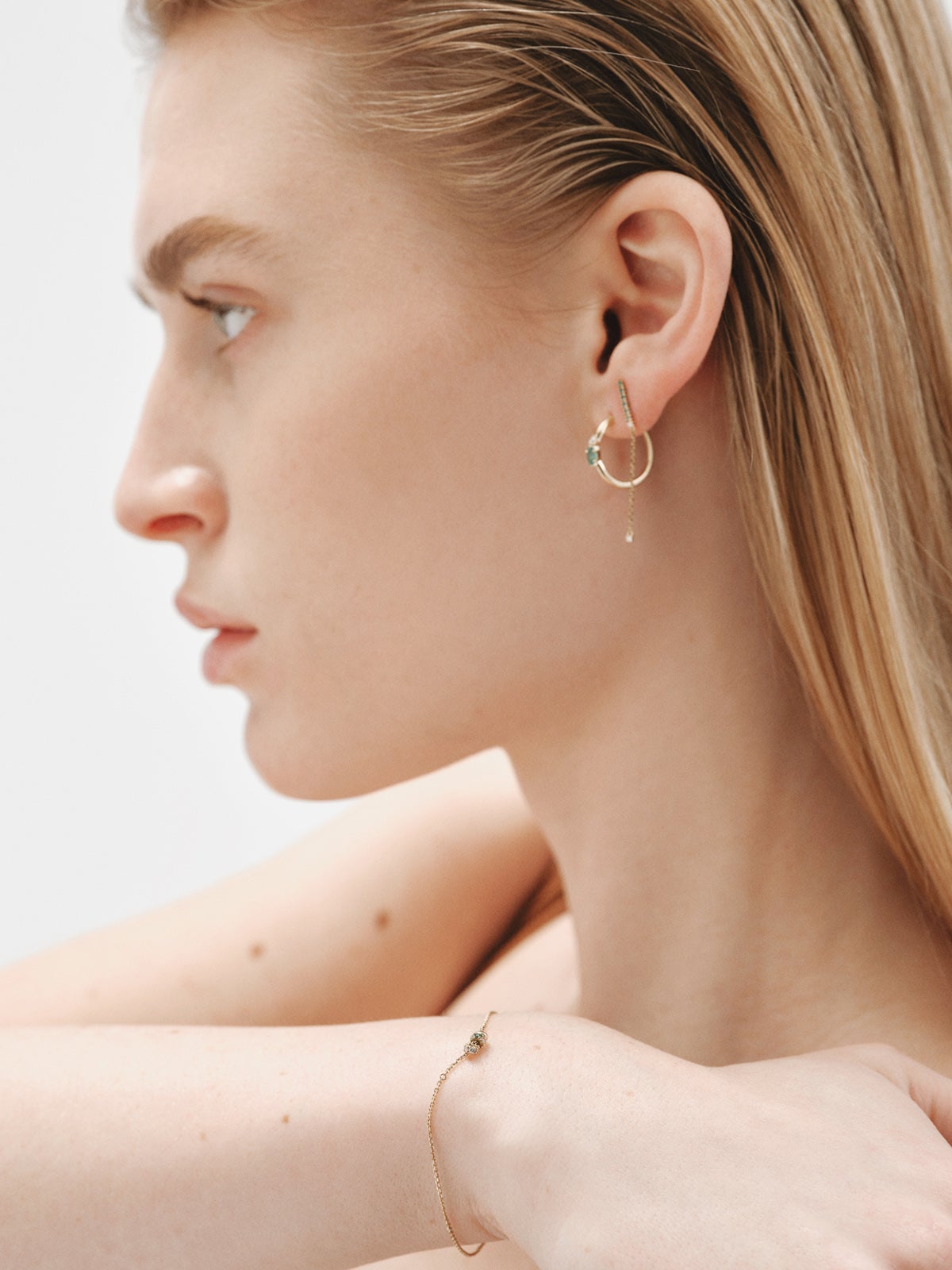 Pulsera de oro amarillo de 9K con esmeraldas y diamantes