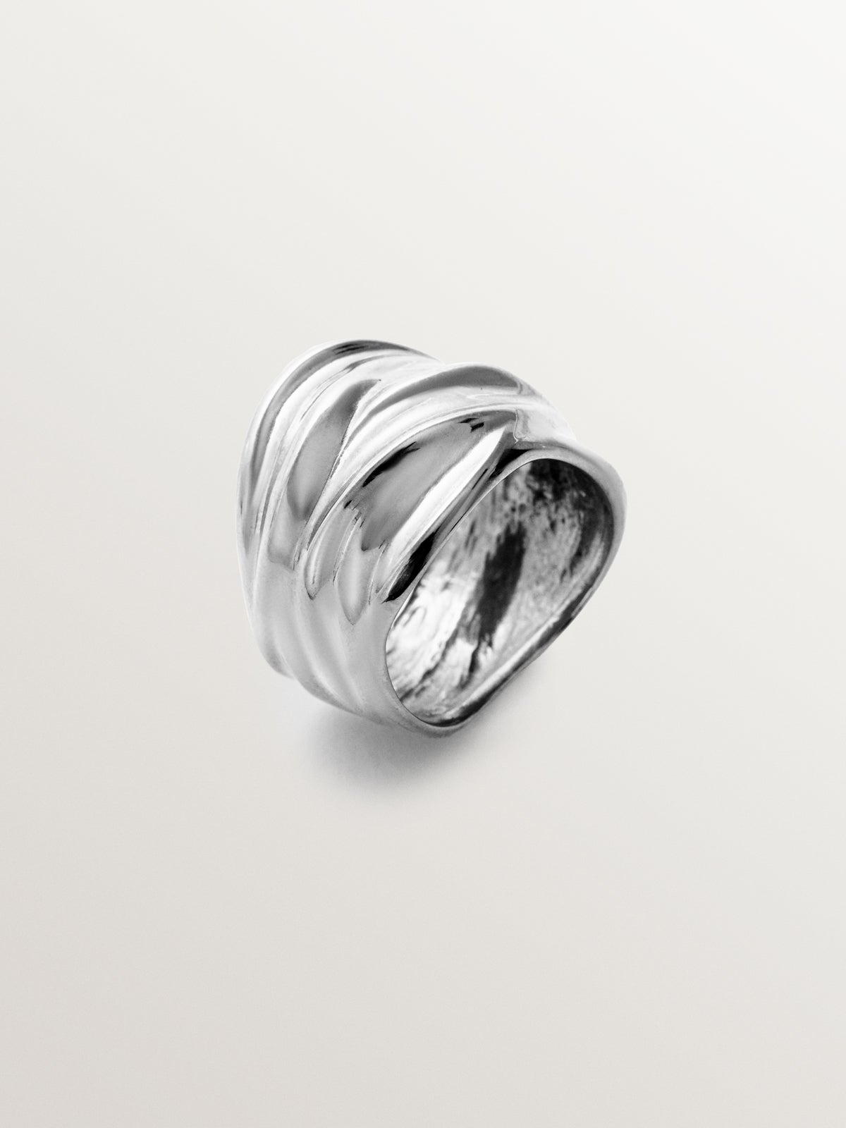 Anillo ancho de plata 925 con textura