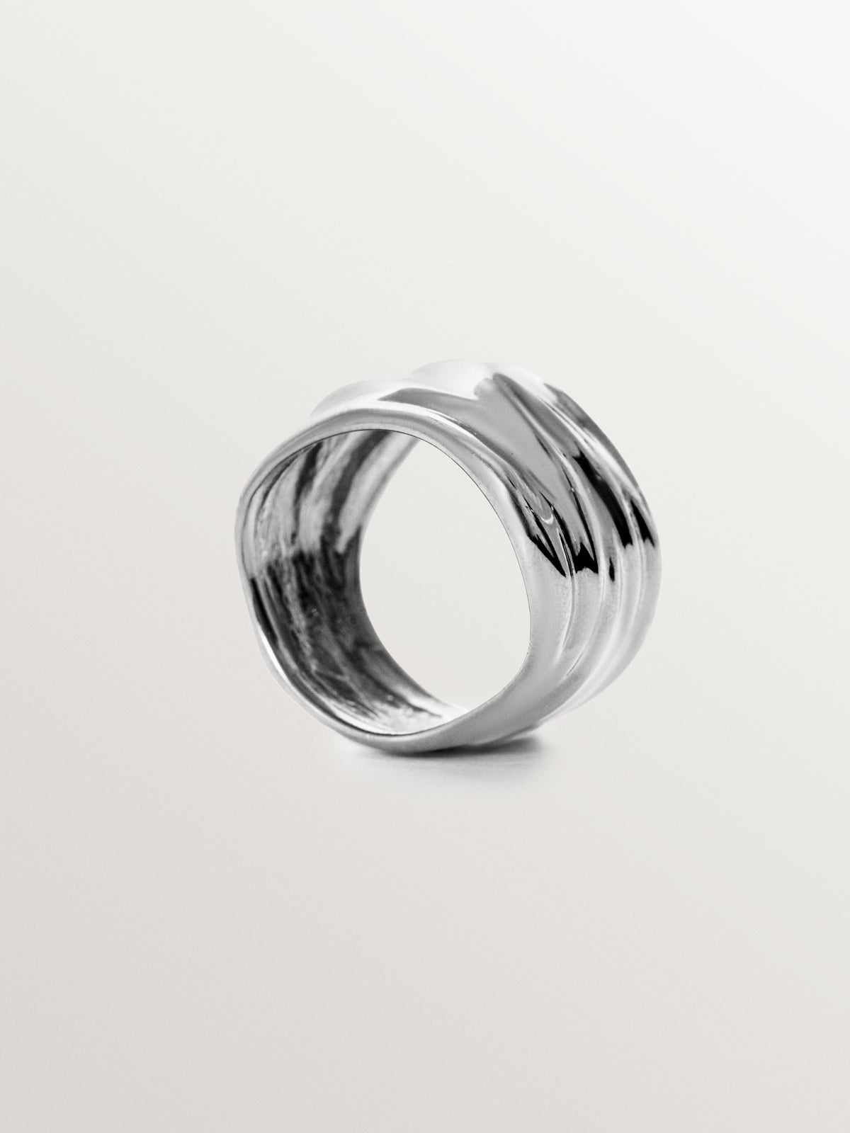 Anillo ancho de plata 925 con textura