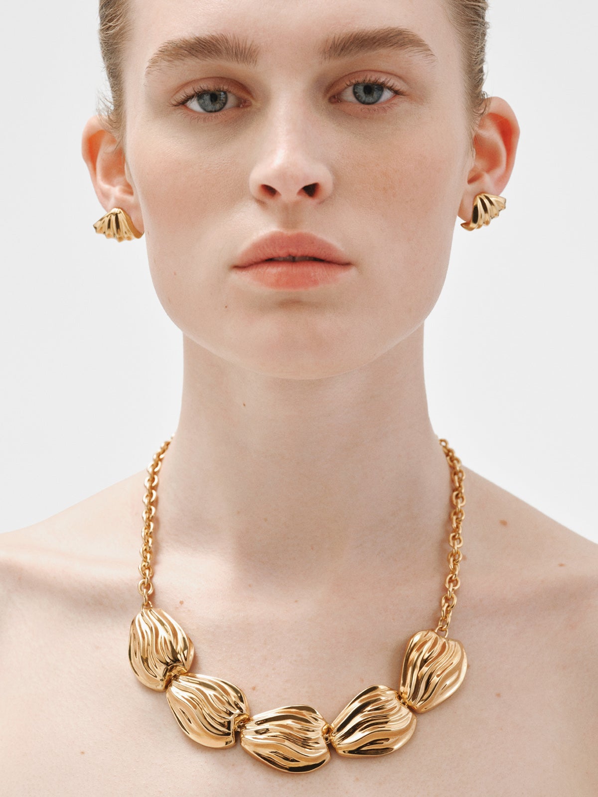 Collar de plata 925 bañada en oro amarillo de 18K con textura