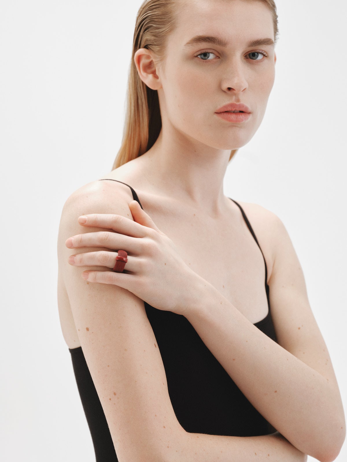 Anillo de plata 925 en color rojo y acabado mate