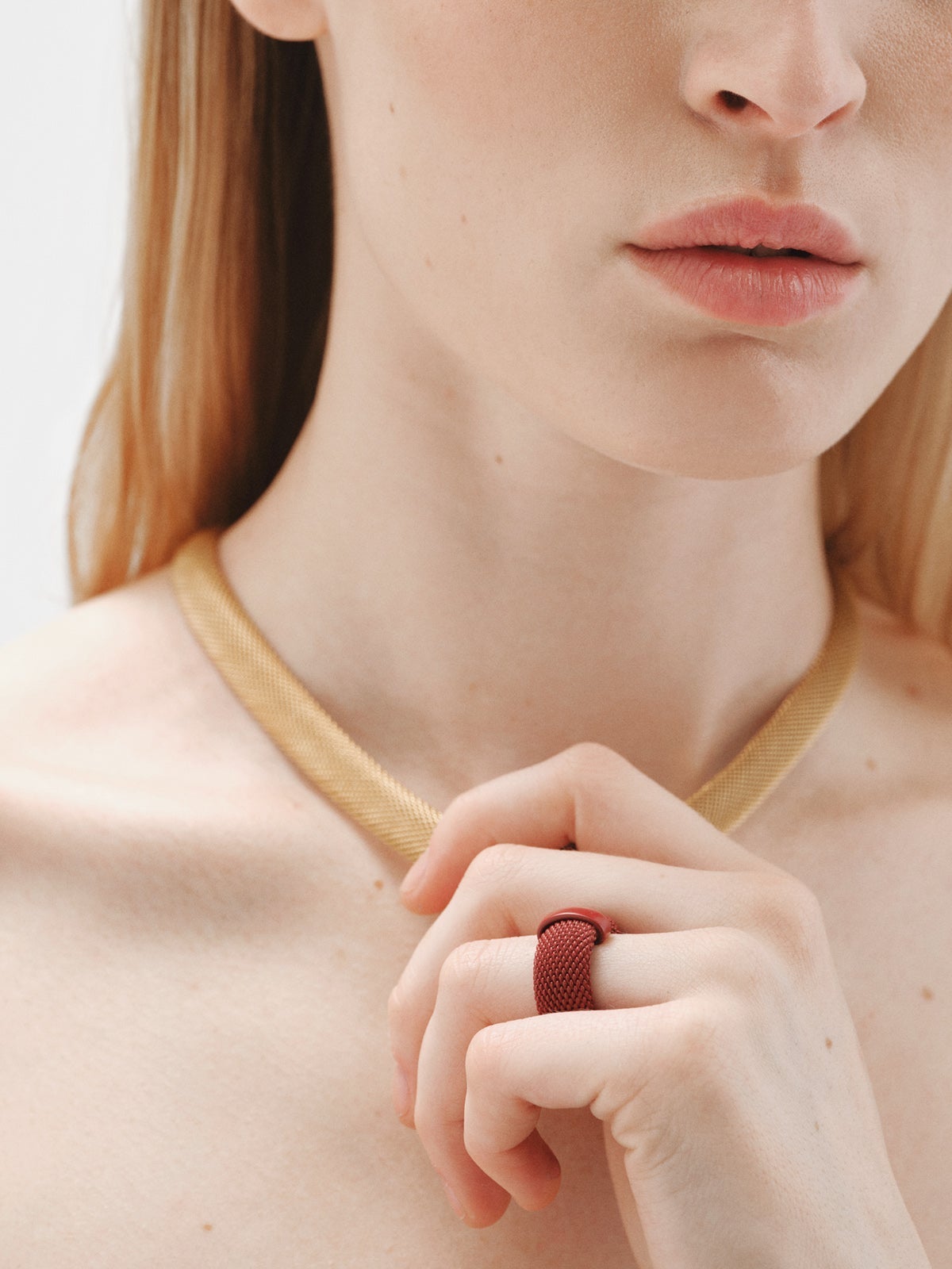 Anillo de plata 925 en color rojo y acabado mate