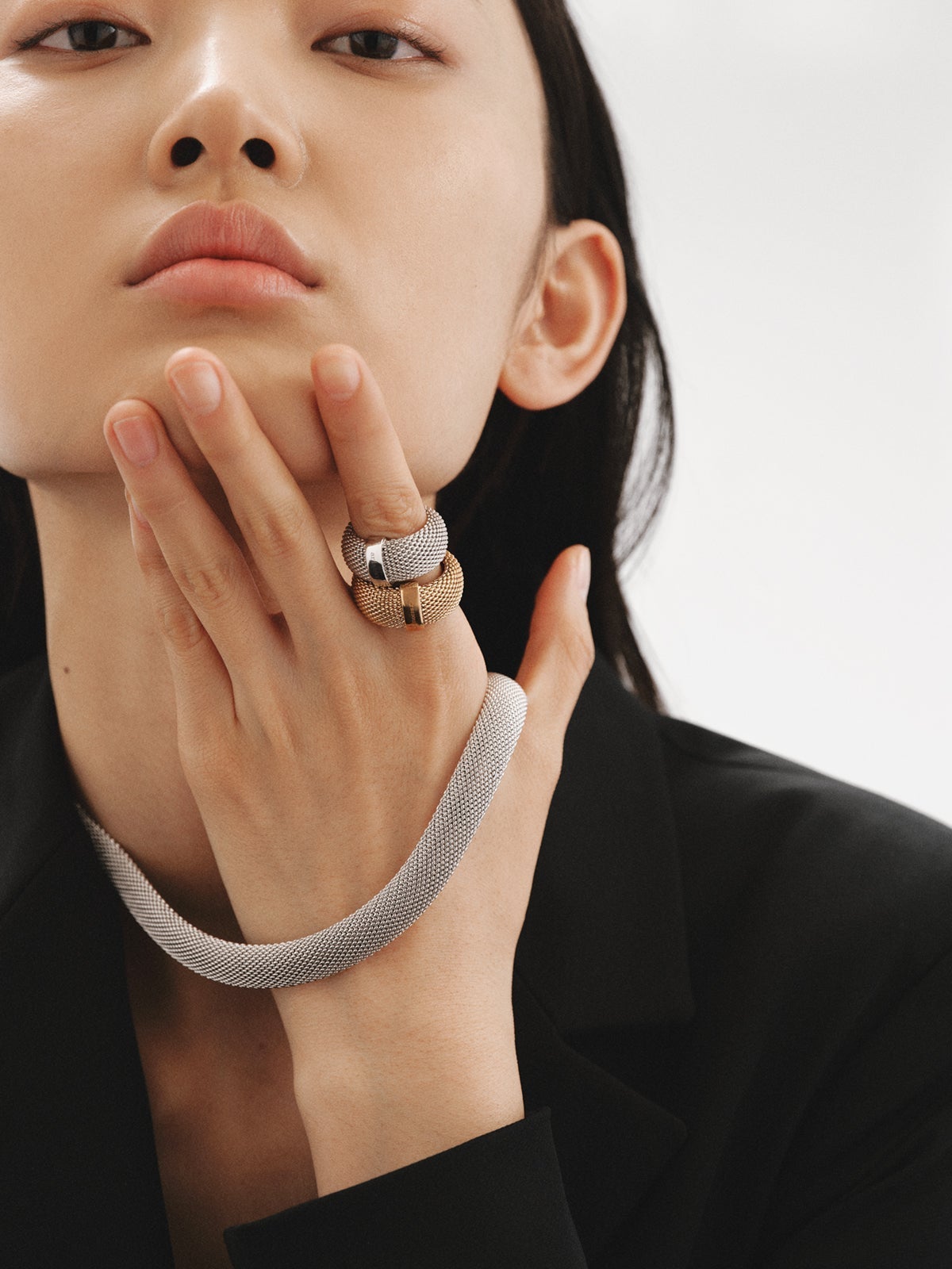 Colgante rígido de plata 925 con malla