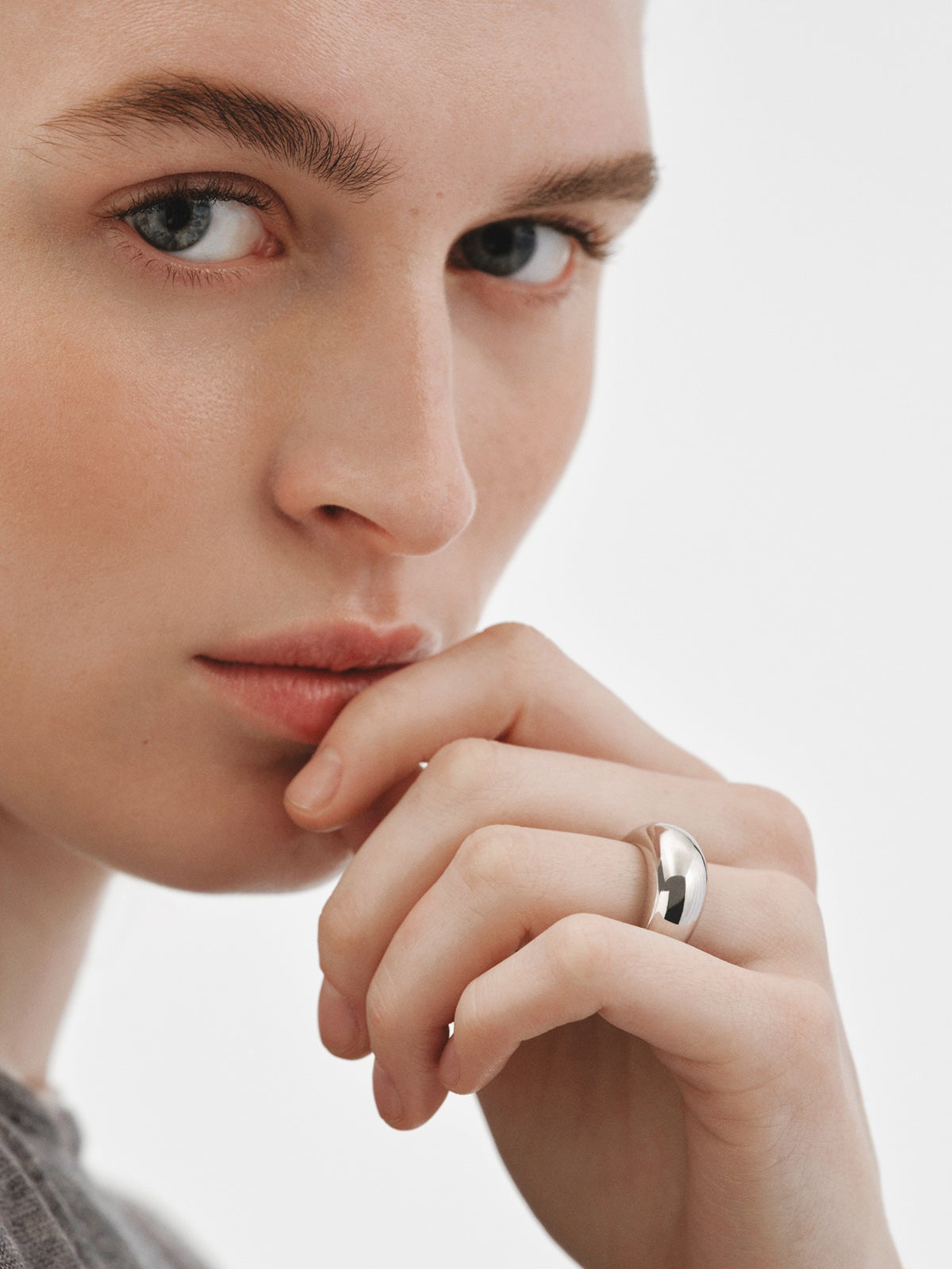 Anillo abombado de plata 925