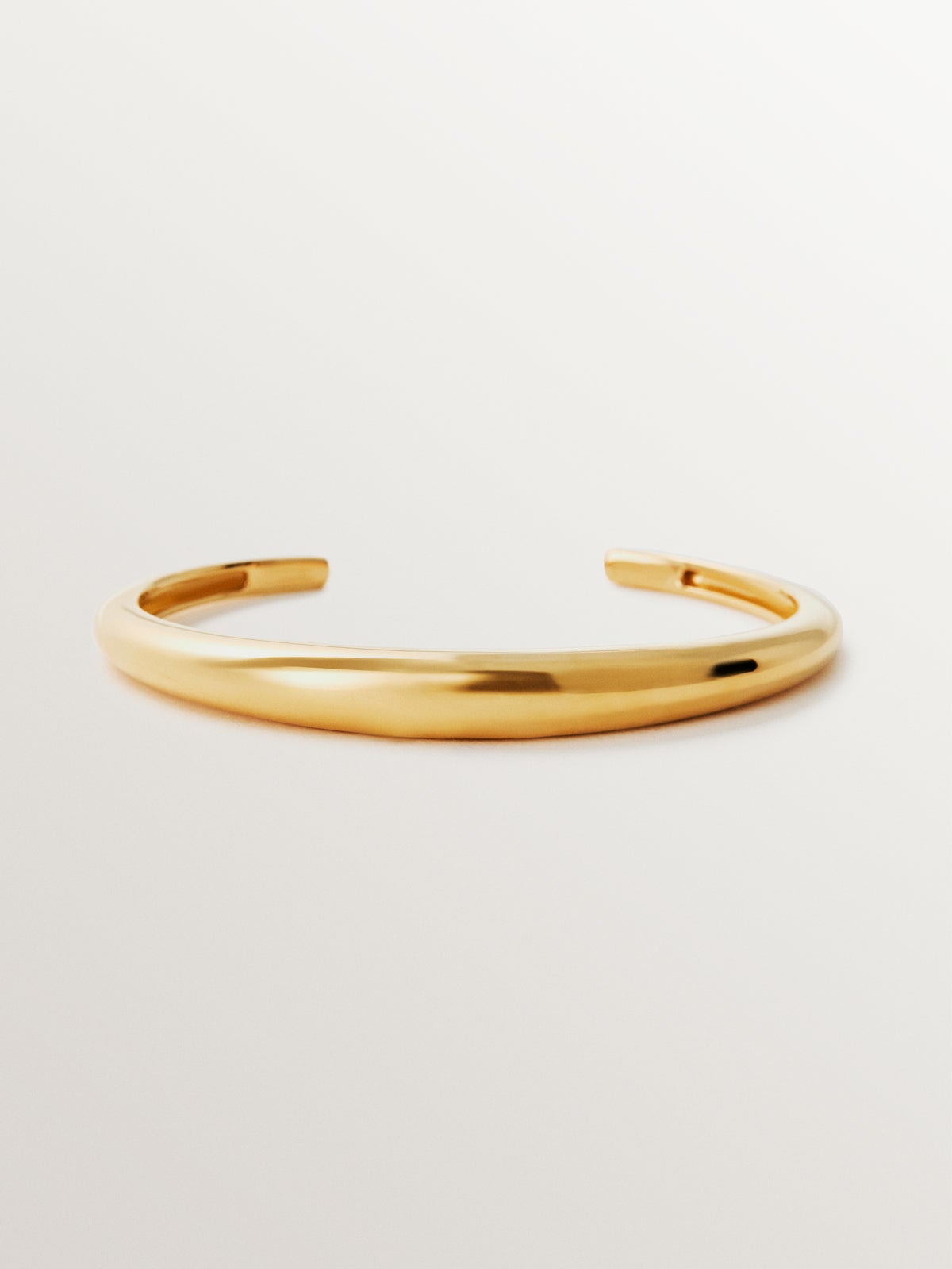 Pulsera rígida de plata 925 bañada en oro amarillo de 18K