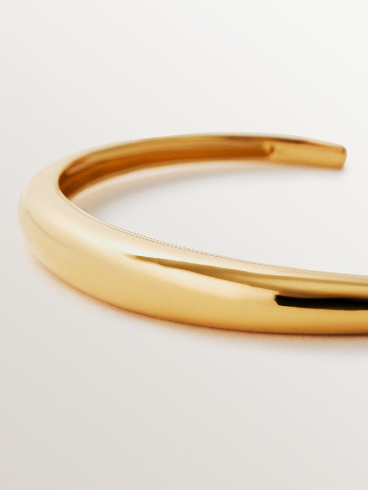 Pulsera rígida de plata 925 bañada en oro amarillo de 18K