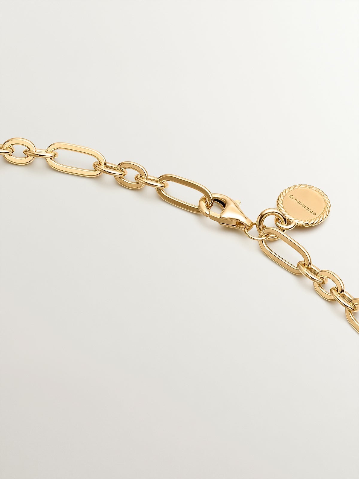 Collar de plata 925 bañada en oro amarillo de 18K con rodolitas rojas