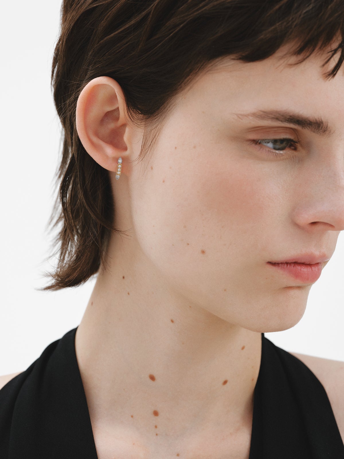 Pendientes de oro blanco y amarillo de 18K con diamantes en talla brillante