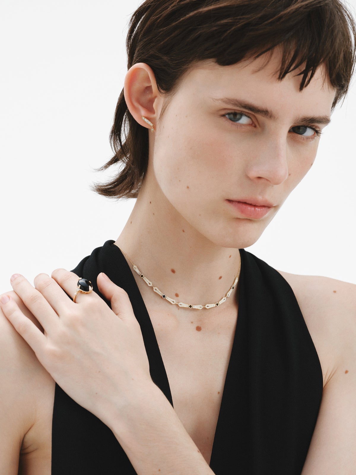 Pendientes de oro amarillo de 18K con diamantes en talla brillante