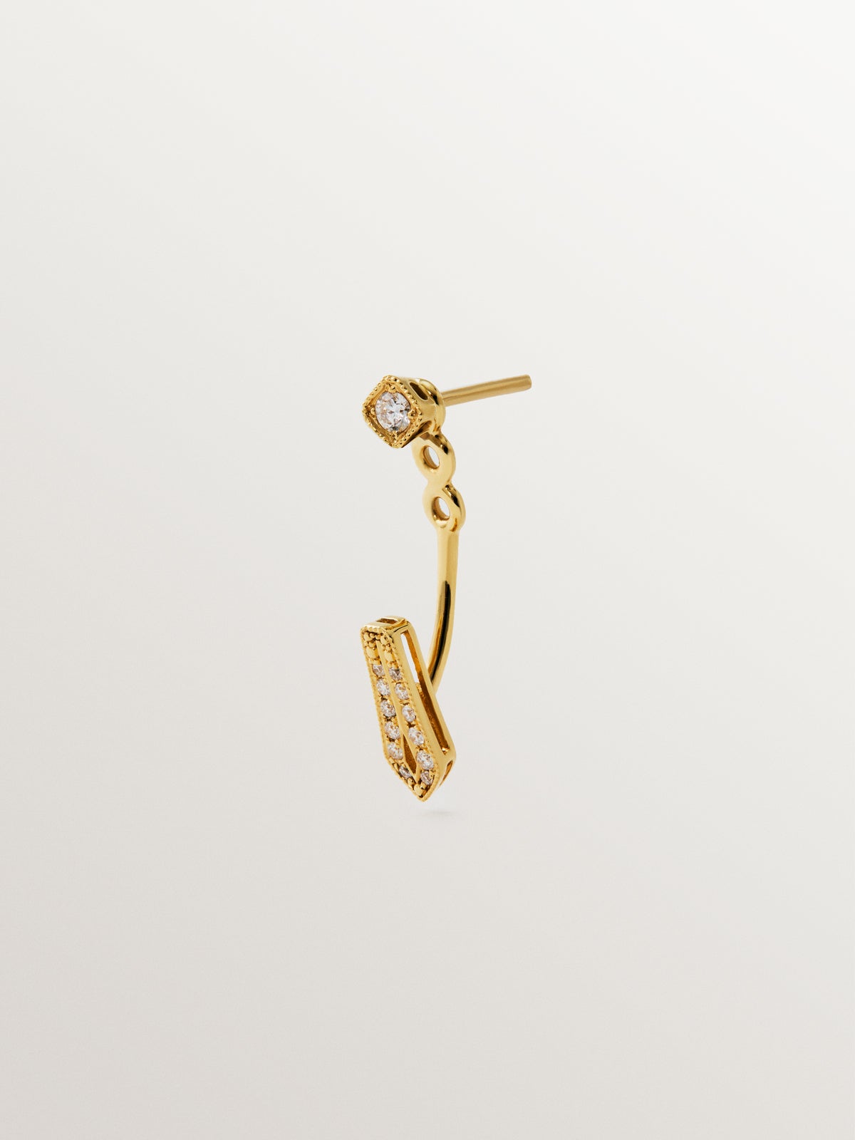 Pendiente individual de oro amarillo de 18K con diamantes en talla brillante