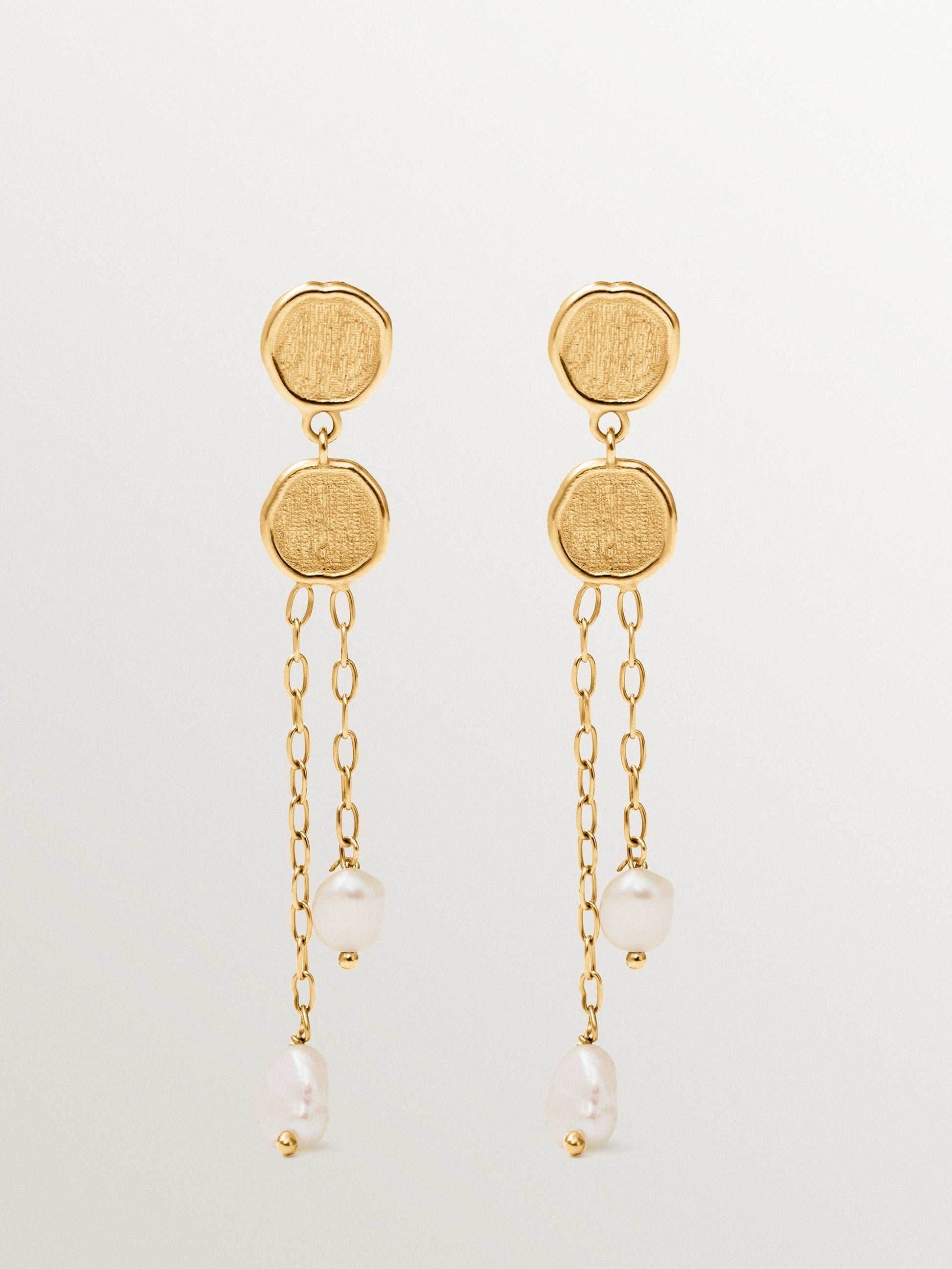 Pendientes largos de plata 925 bañada en oro de 18K con perlas colgantes