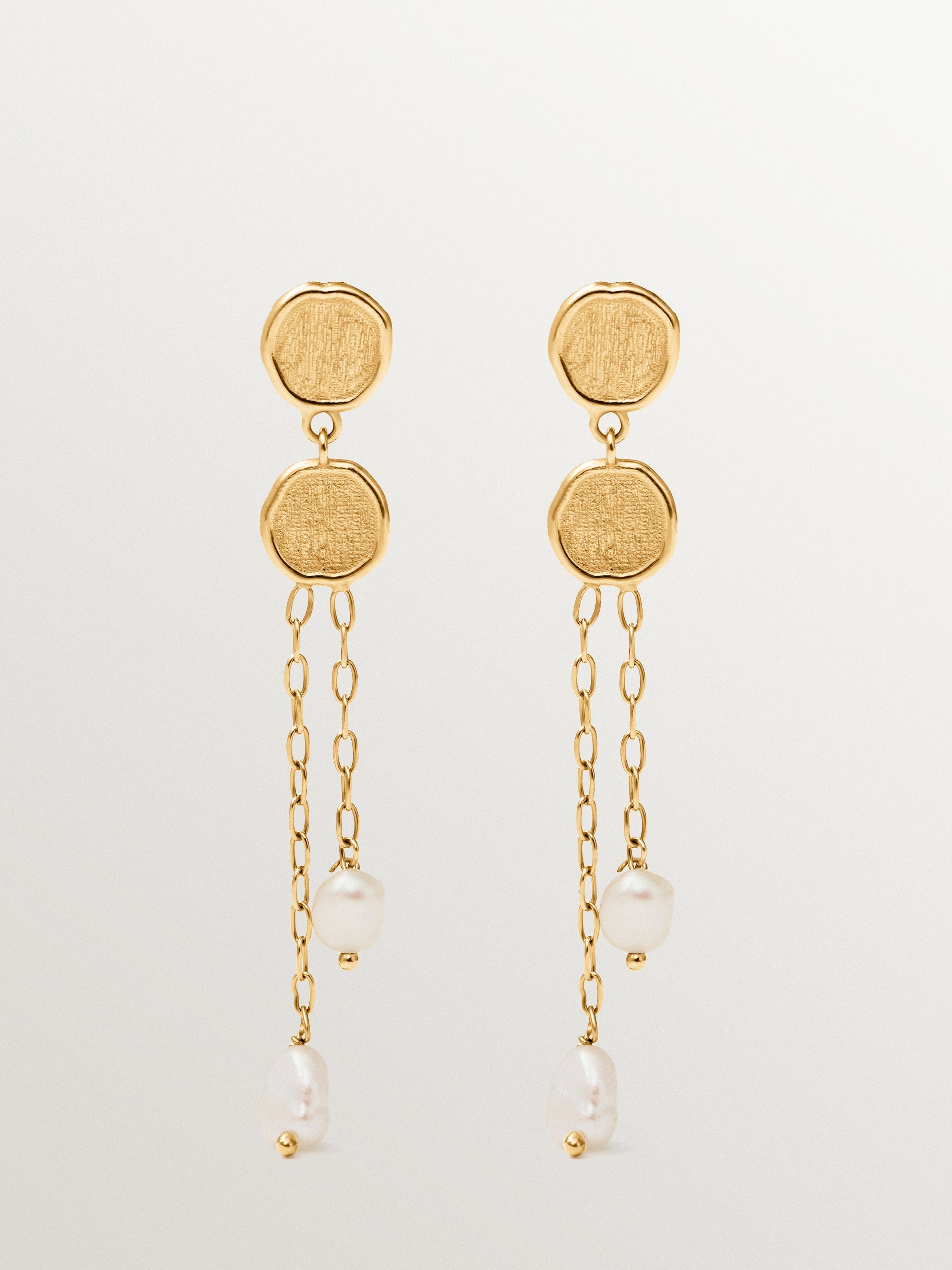 Pendientes largos de plata 925 bañada en oro de 18K con perlas colgantes