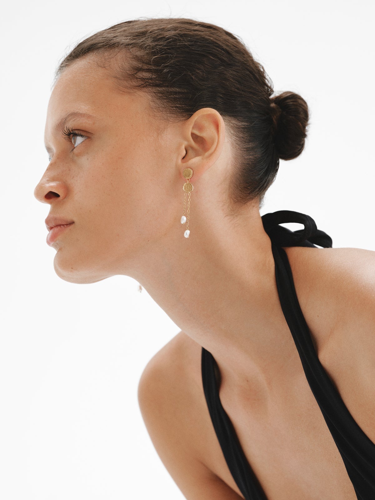 Pendientes largos de plata 925 bañada en oro de 18K con perlas colgantes