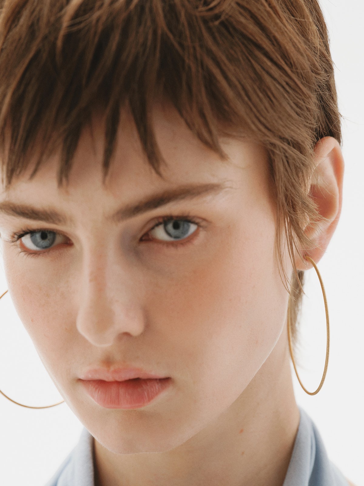 Pendientes de aro de plata 925 bañada en oro amarillo de 18K con textura