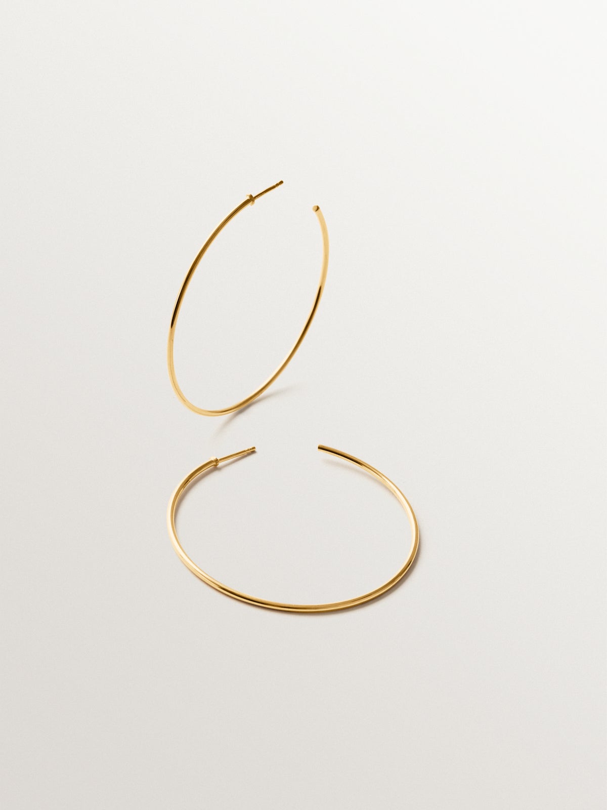 Pendientes de aro medianos de plata 925 bañada en oro de 18K