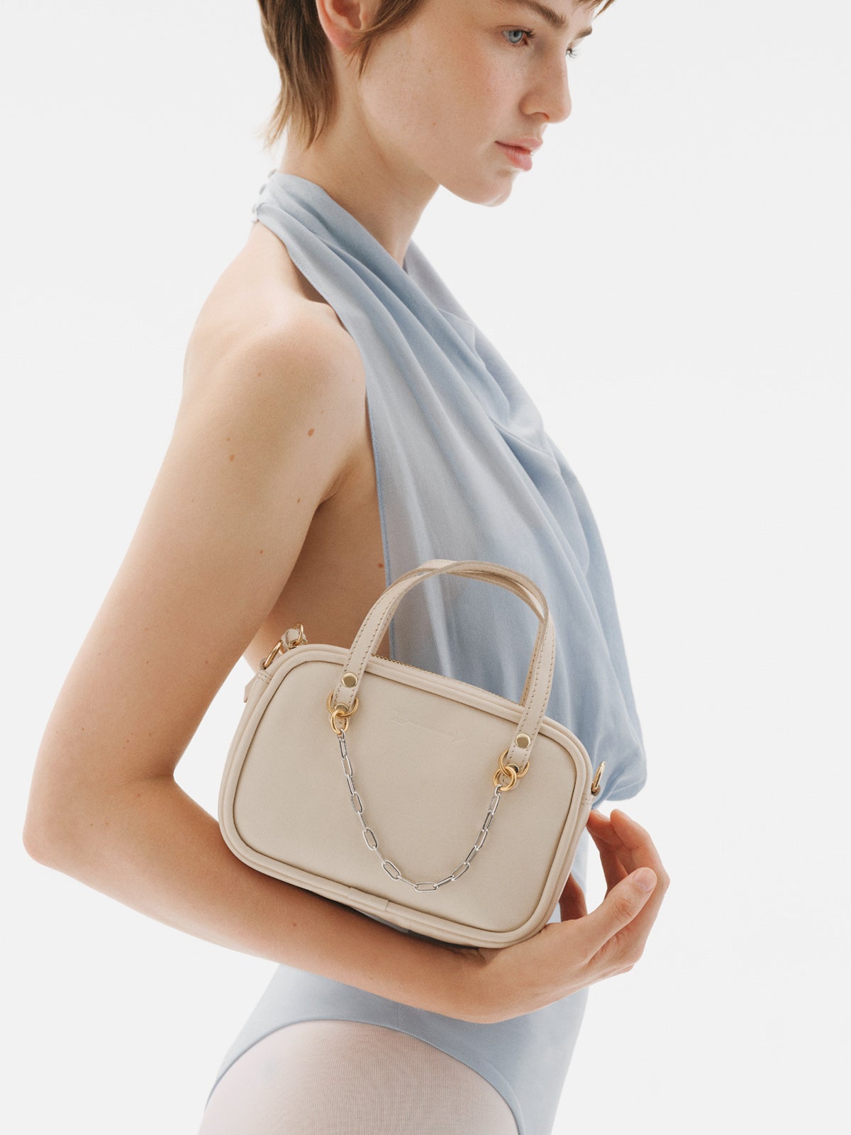 Bolso Sally´s Mayo con chain de plata 925 y cierres bañados en oro de 18K