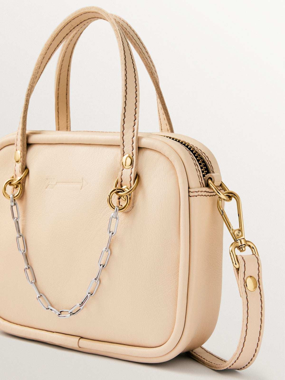 Bolso Sally's Mayo con chain de plata 925 y cierres bañados en oro de 18K