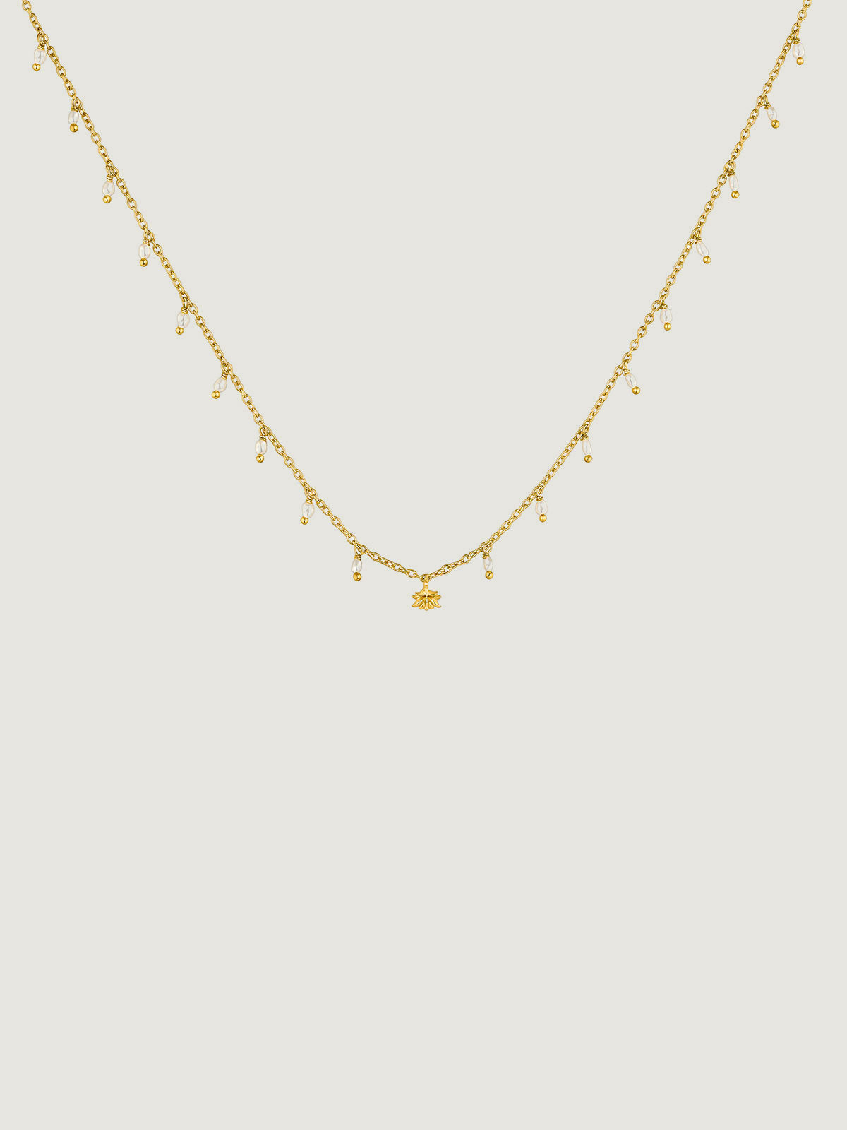 Collar de plata 925 bañada en oro amarillo de 18K con perlas de río y flor de loto
