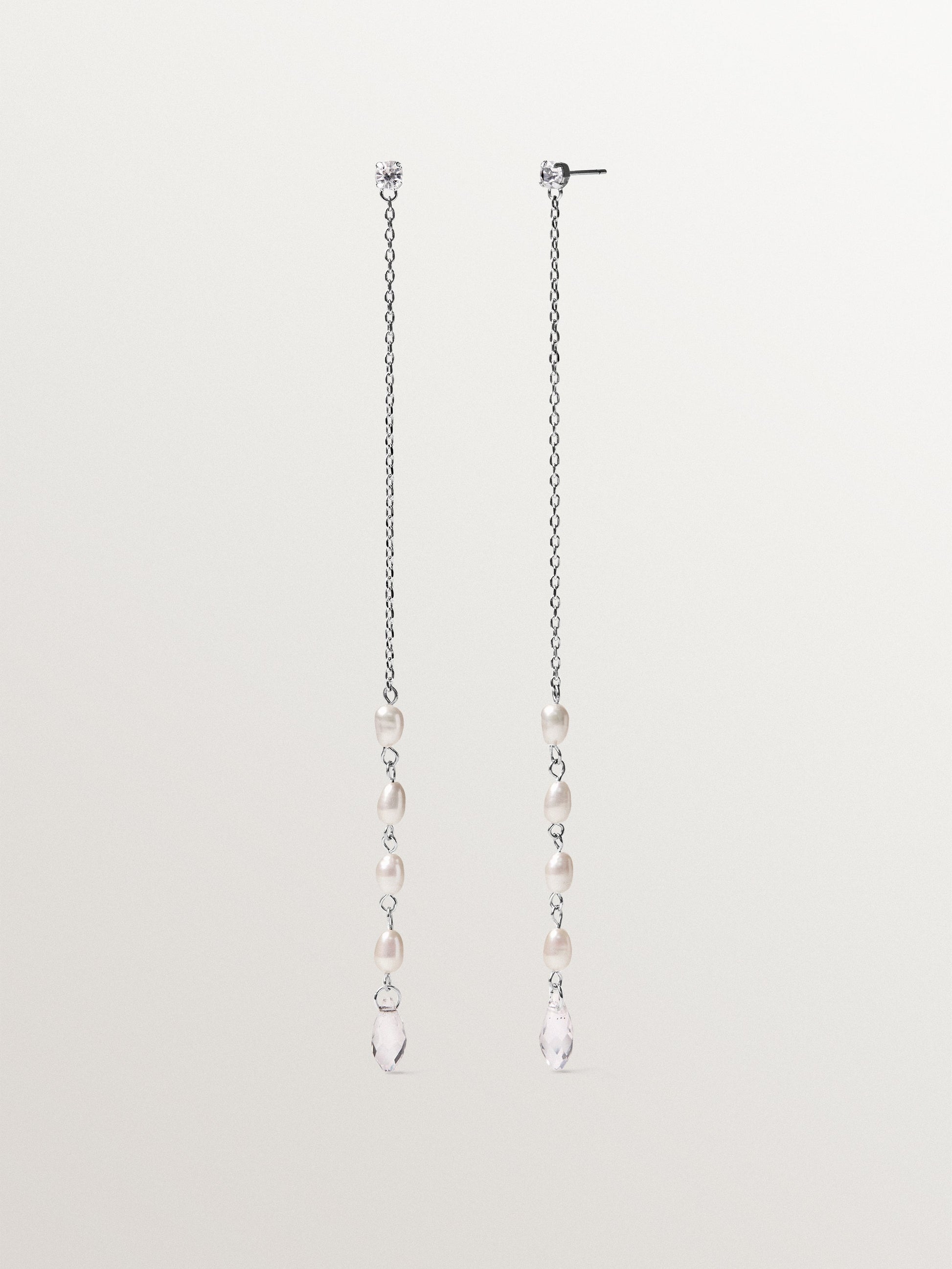 Pendientes largos con perlas barrocas y cristales