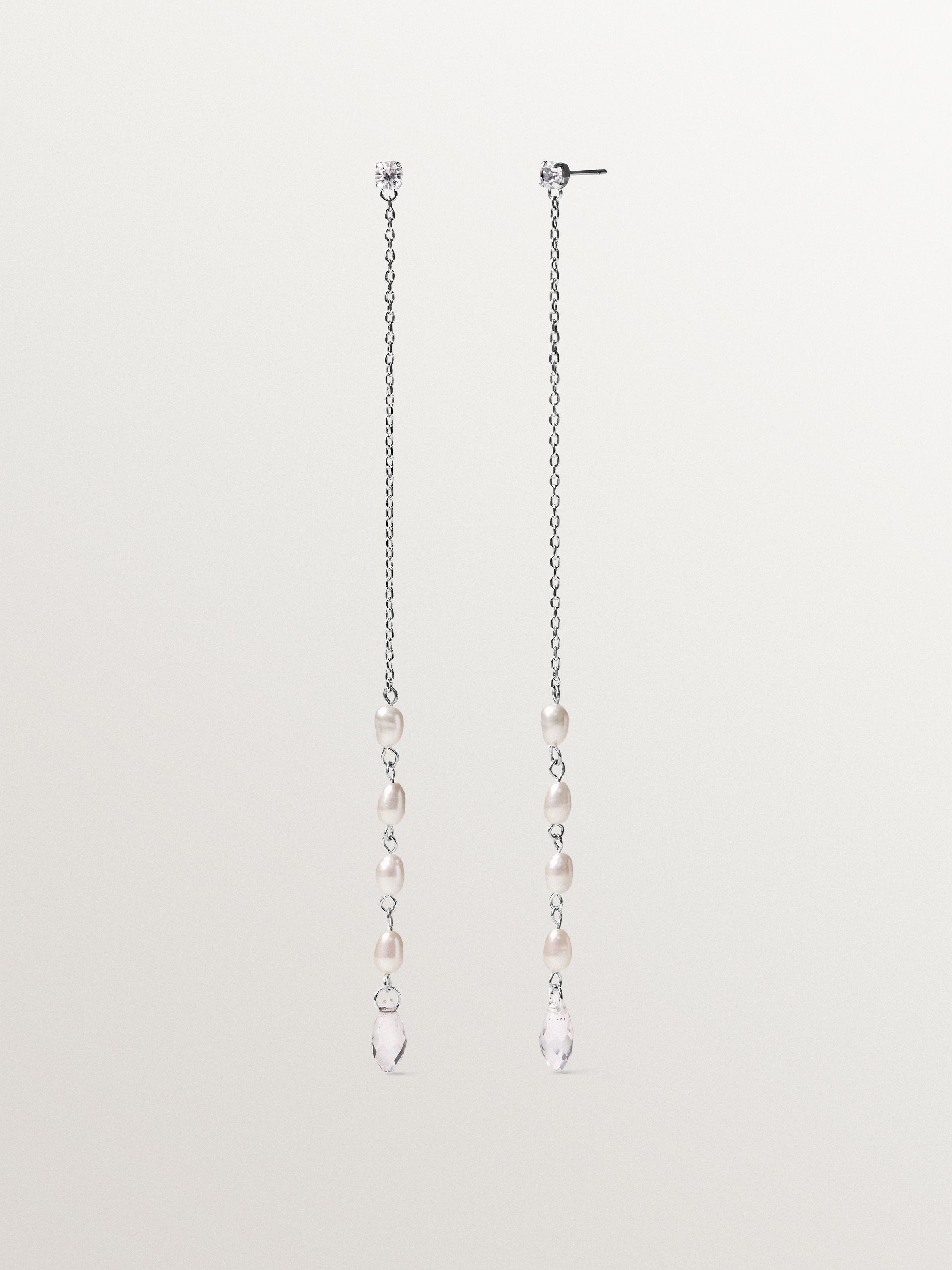 Pendientes largos con perlas barrocas y cristales