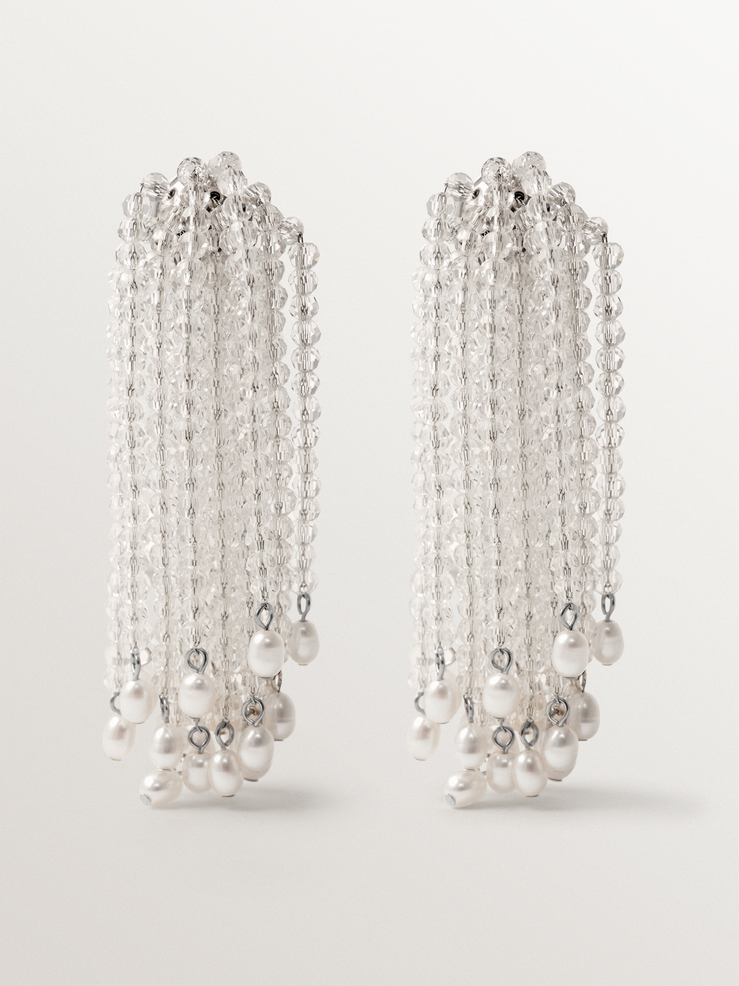 Pendientes en cascada con perlas barrocas y cristales