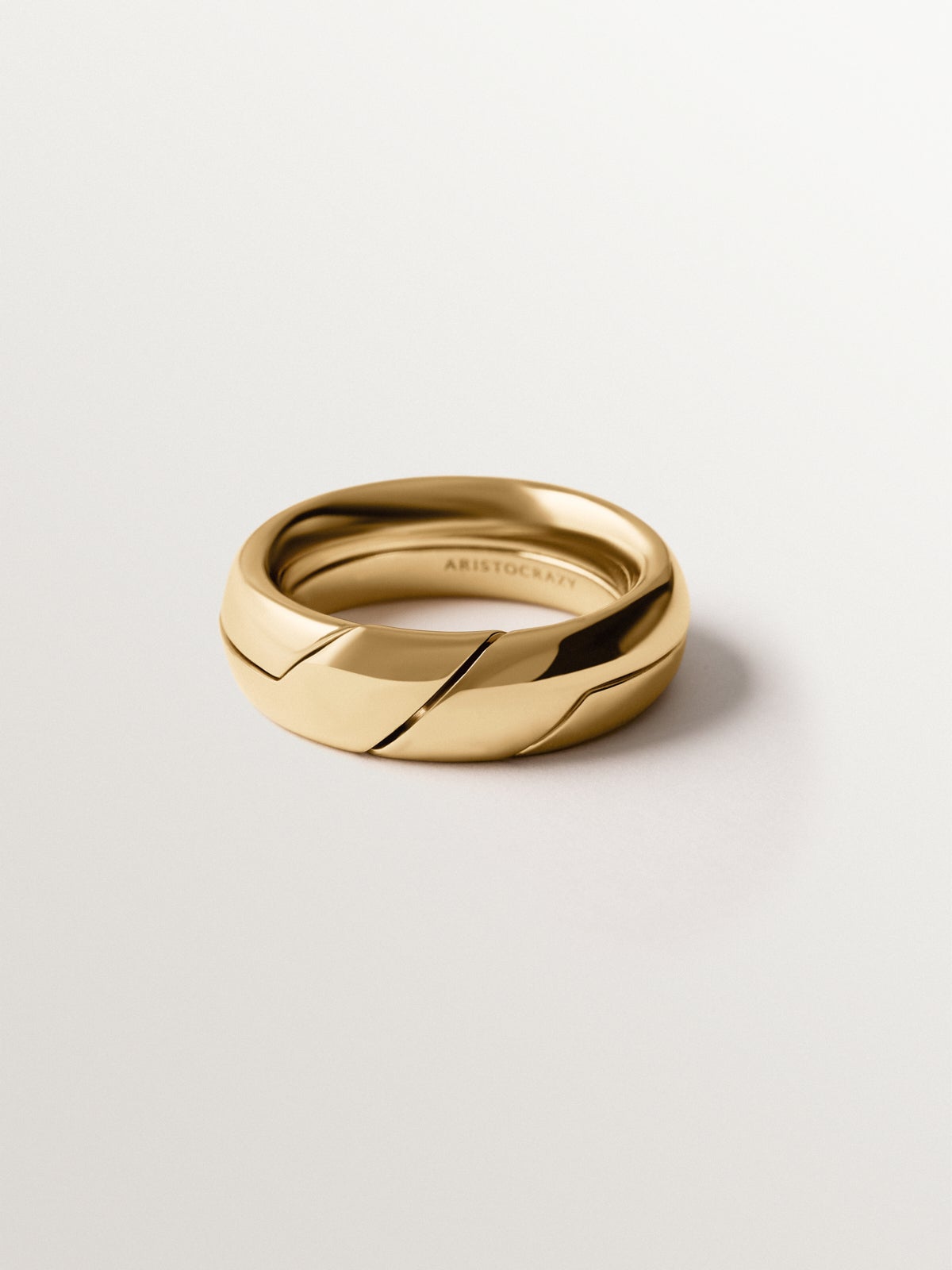 Anillo gimmel bañado en oro amarillo