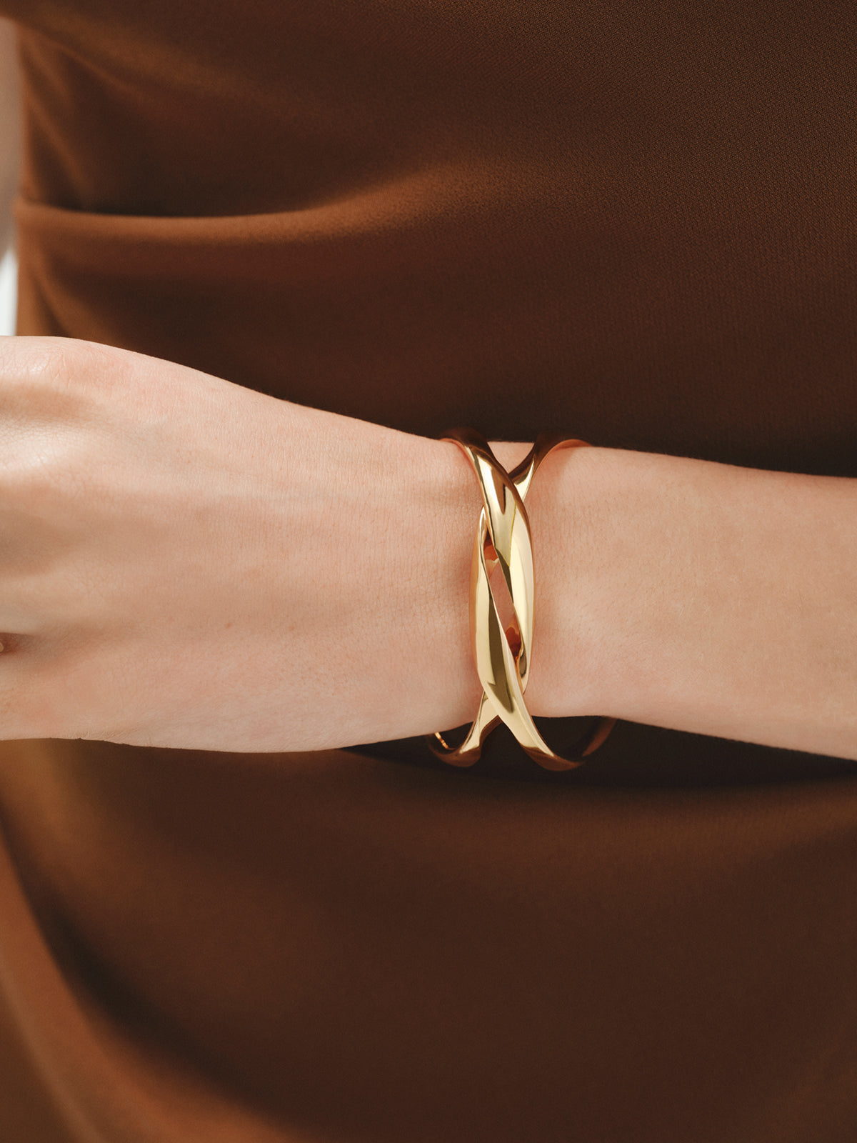 Pulsera gimmel bañada en oro amarillo