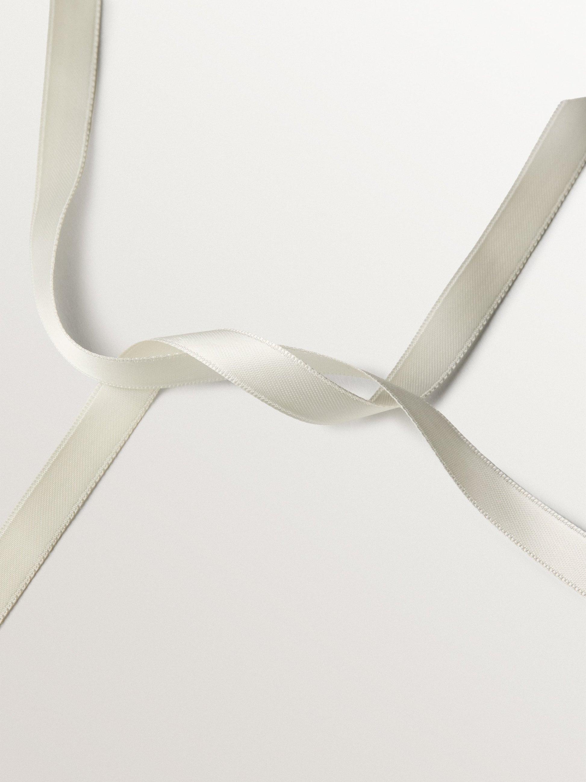 Pulsera de encaje con perlas y cristales