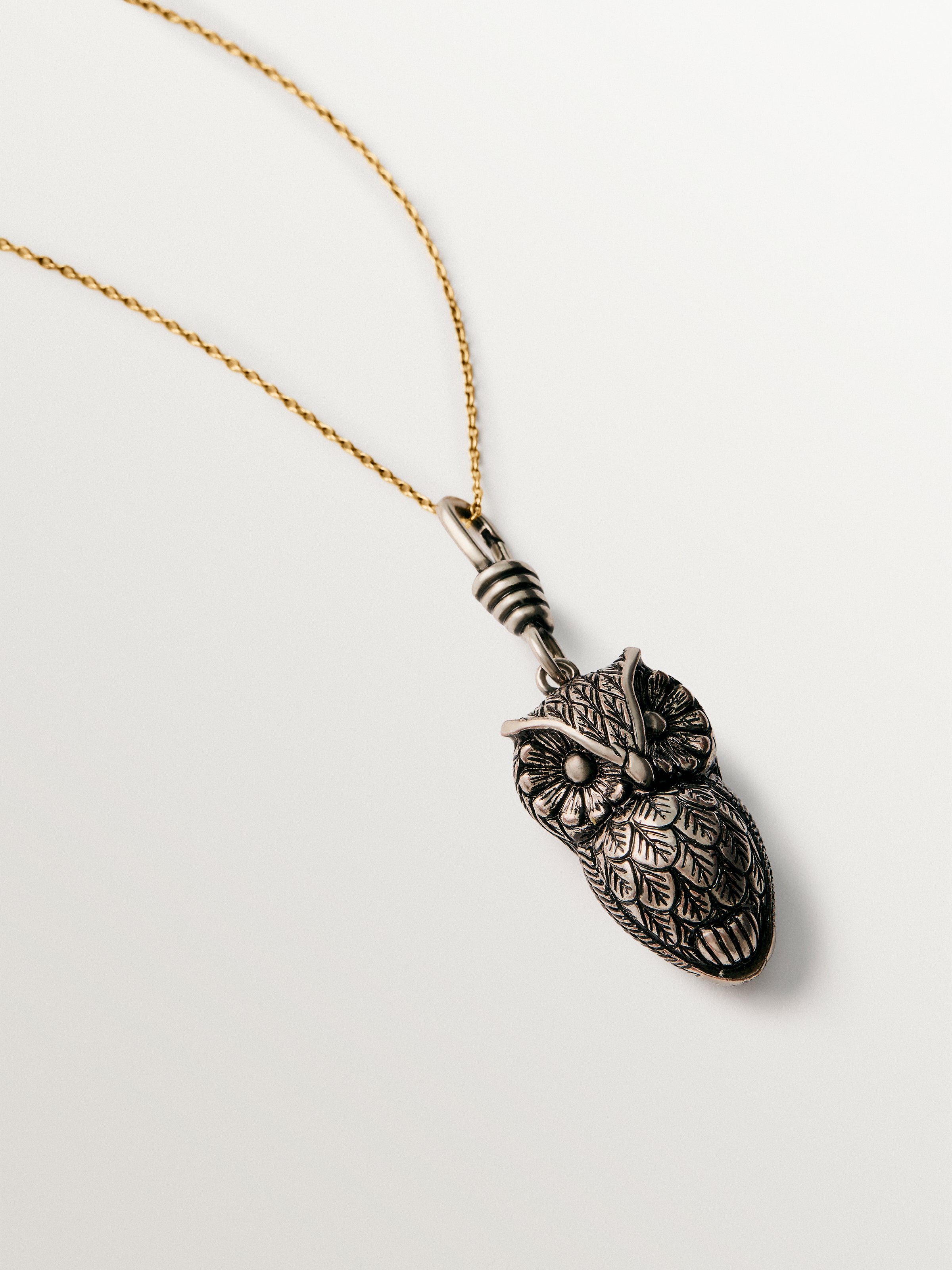 Charm con forma de búho
