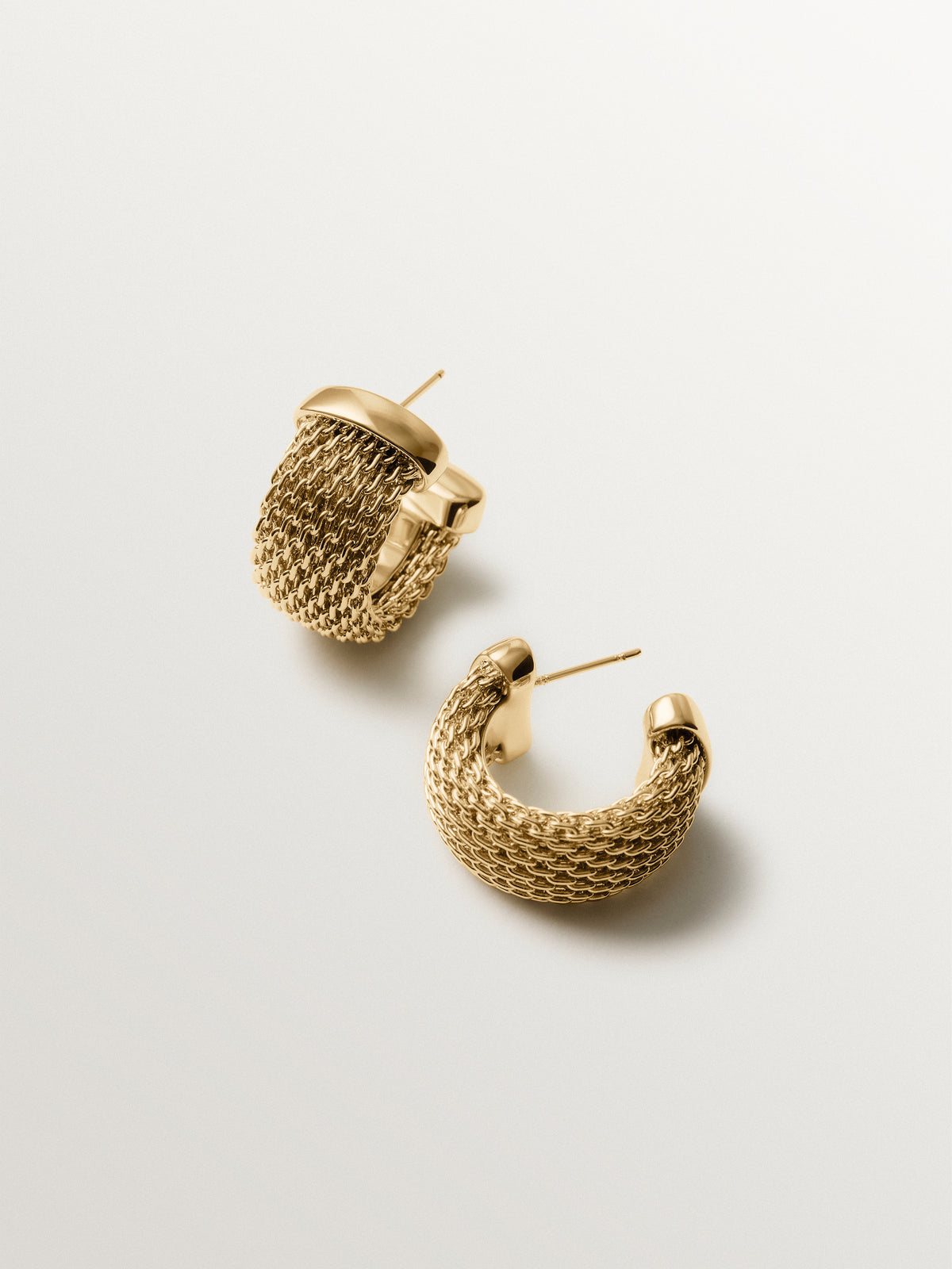Pendientes de malla bañados en oro amarillo de 18K