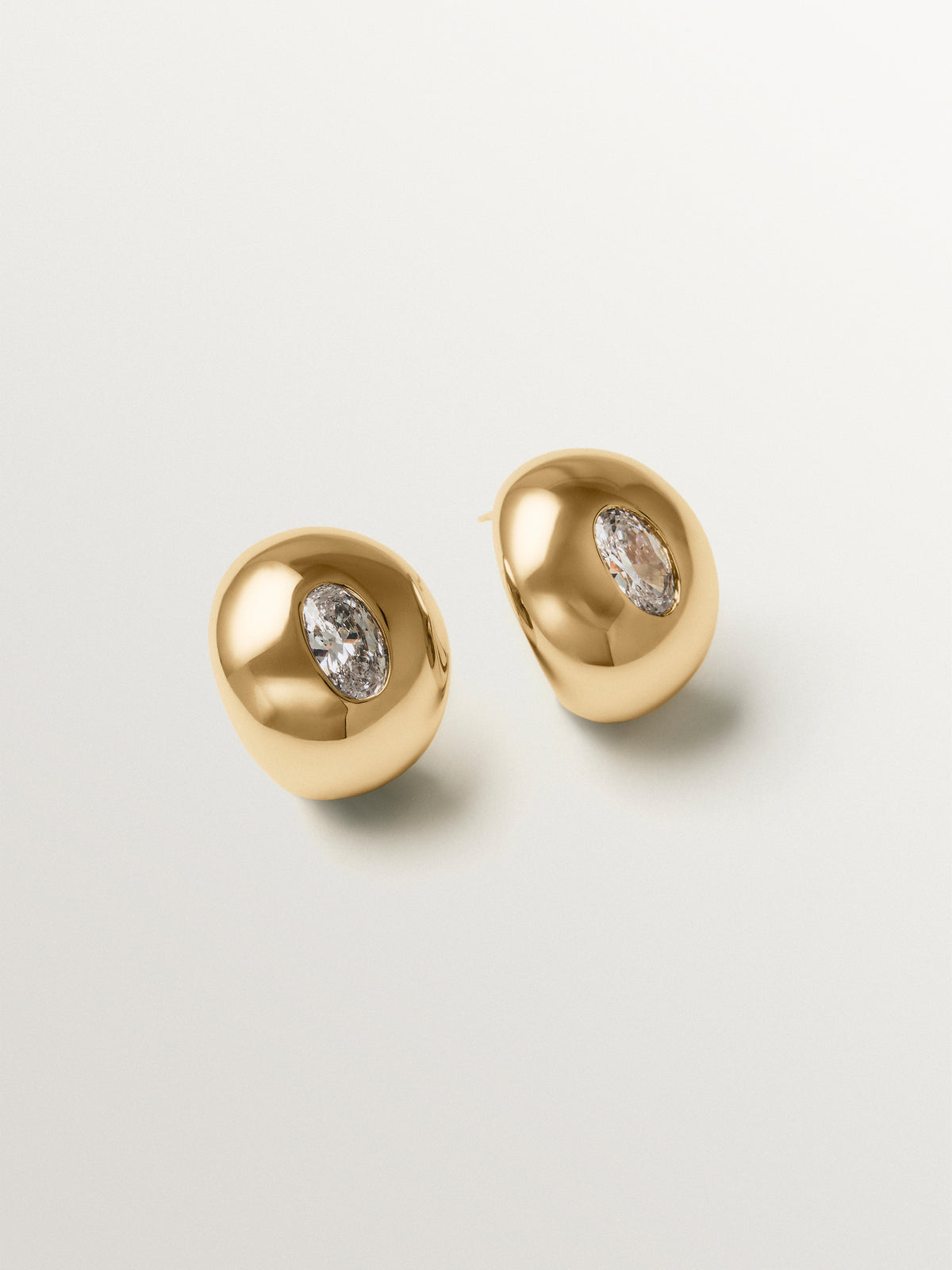 Pendientes de aro bañados en oro amarillo con cristales