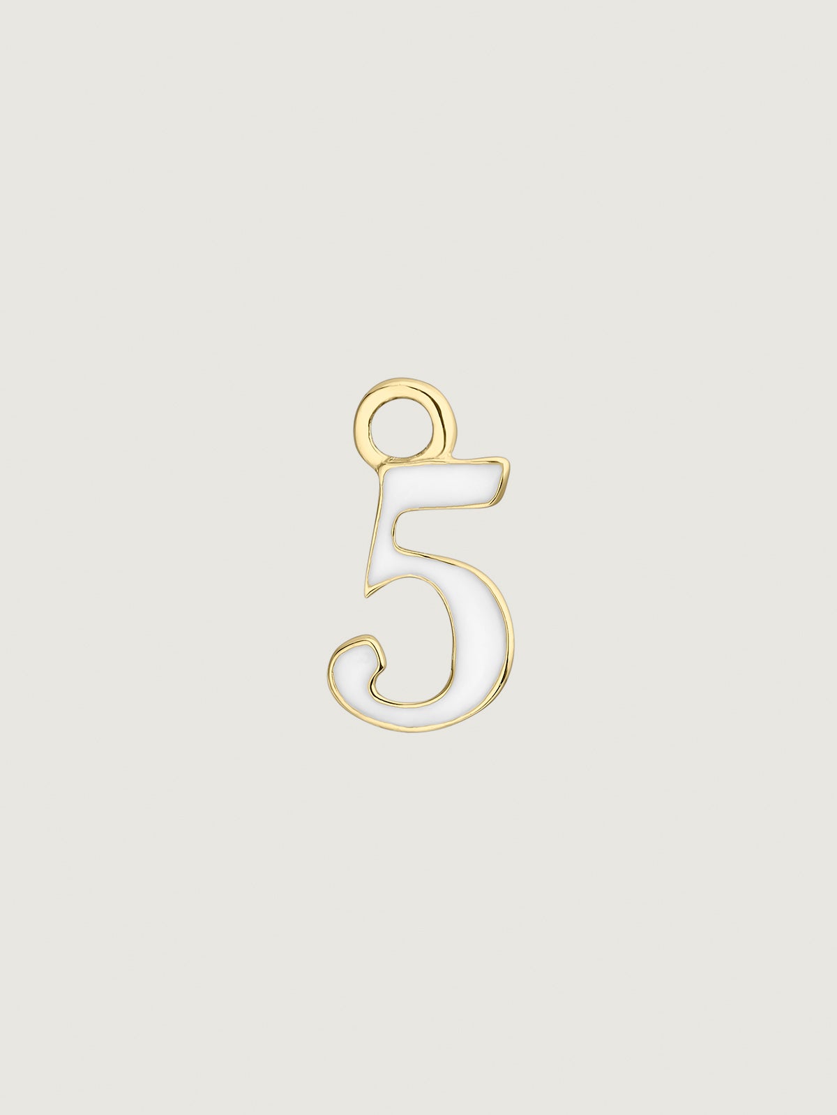 Charm de oro amarillo de 14K con número 5