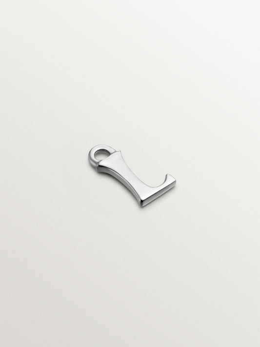 Charm de oro blanco de 14K con inicial L