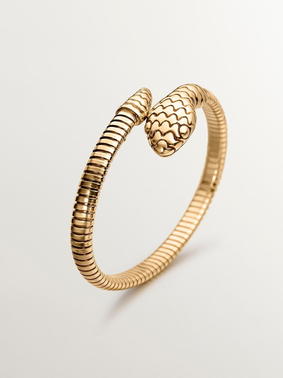 Pulsera rígida de plata 925 bañada en oro amarillo de 18K con forma de serpiente