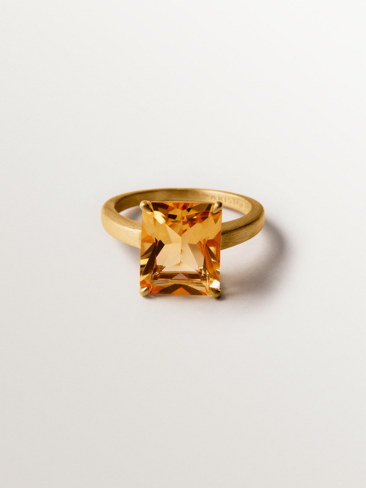 Anillo de plata 925 bañada en oro amarillo de 18K con citrino naranja