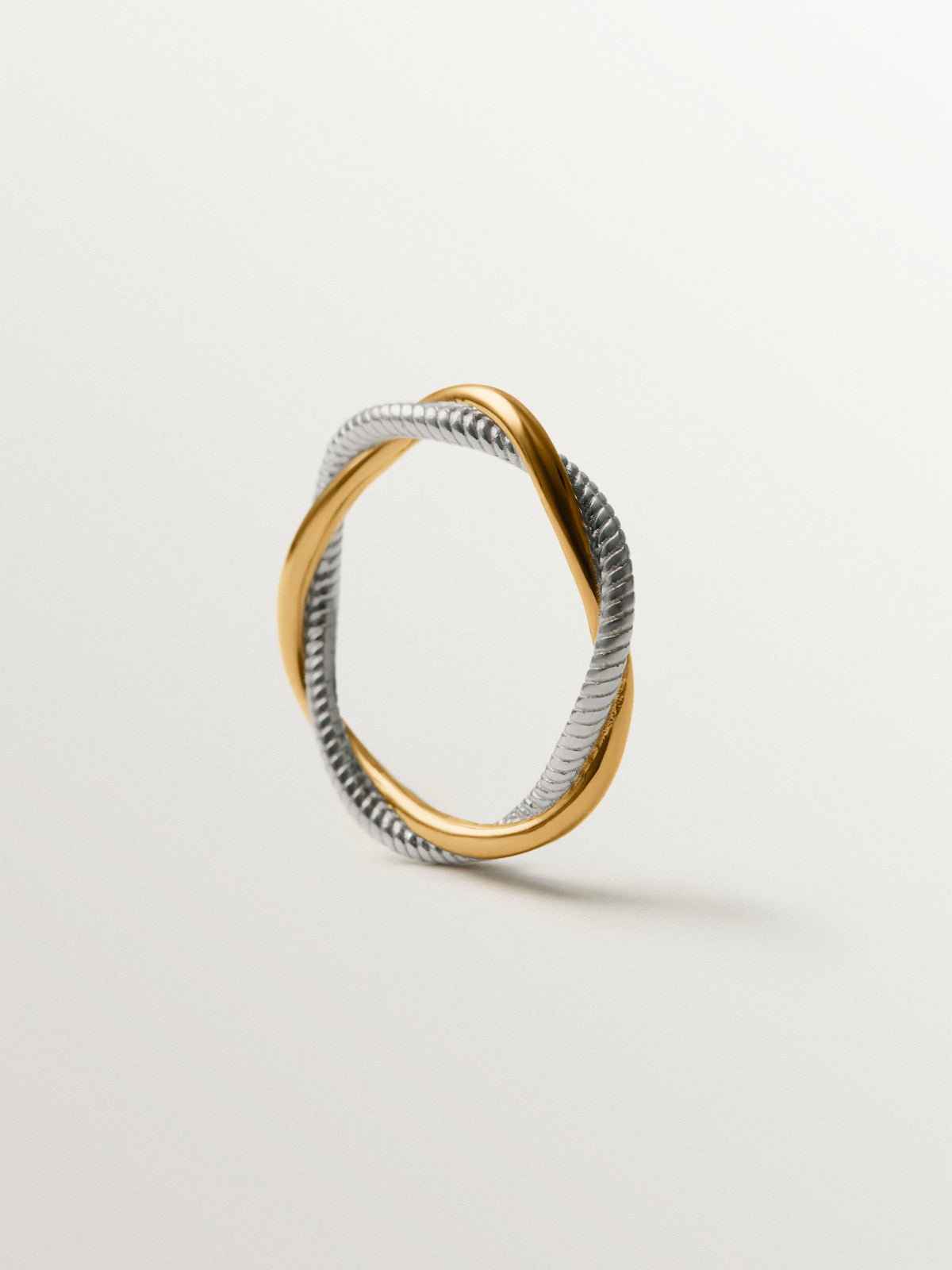 Anillo doble trenzado de plata 925 bañada en oro rosa de 18K