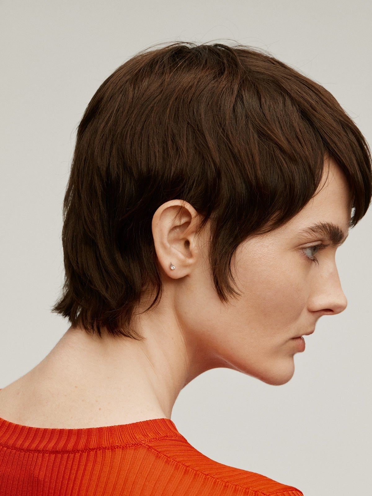 Piercing de oro blanco de 9K con diamantes y forma de gota