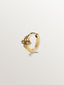 Pendiente individual de aro pequeño de oro amarillo de 18K con cruz de diamantes
