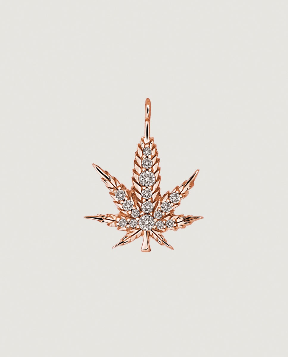 Charm de plata 925 bañada en oro rosa de 18K con forma de hoja y topacios blancos