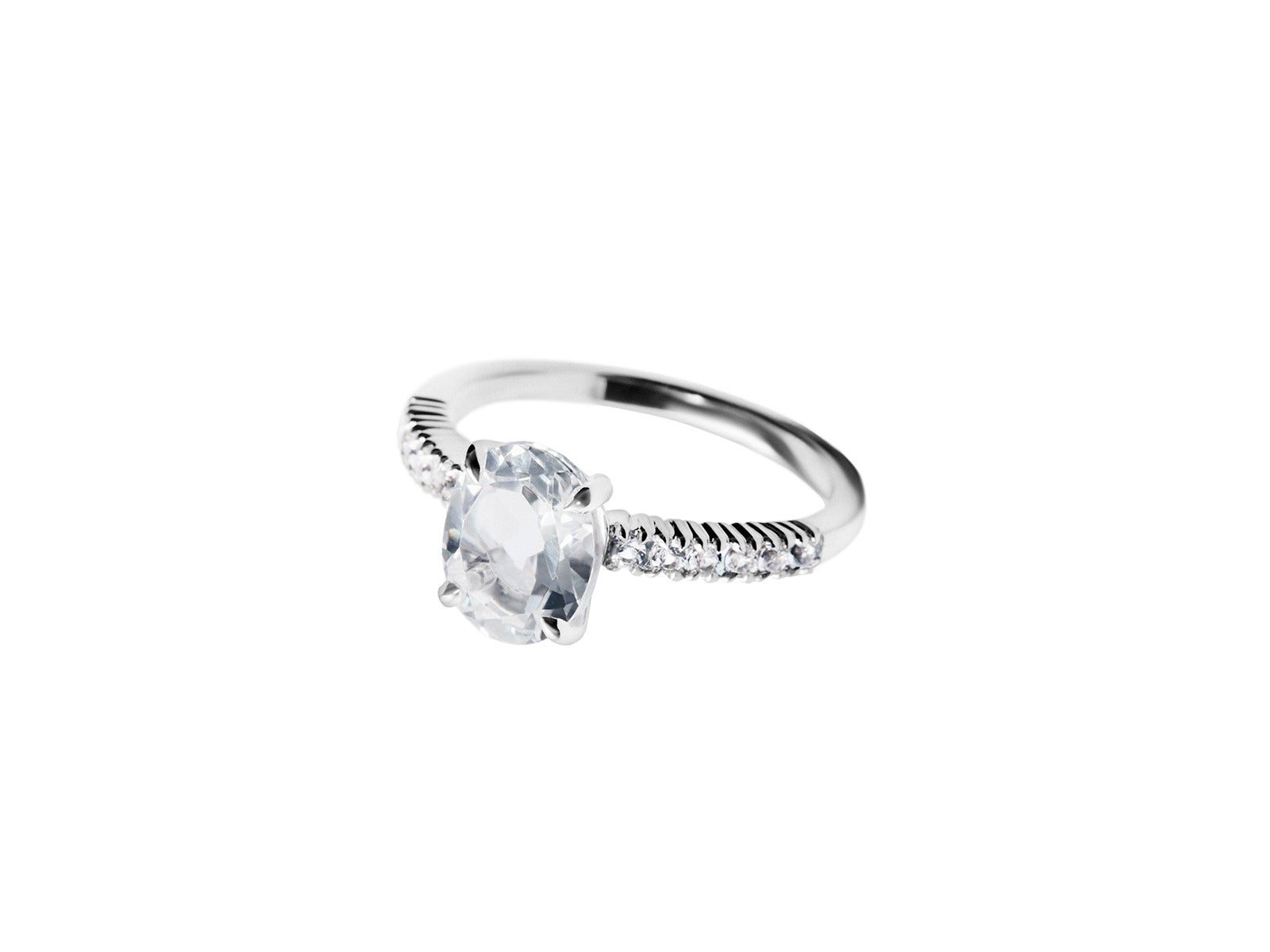 Anillo solitario de plata 925 con cuarzo y topacios blancos