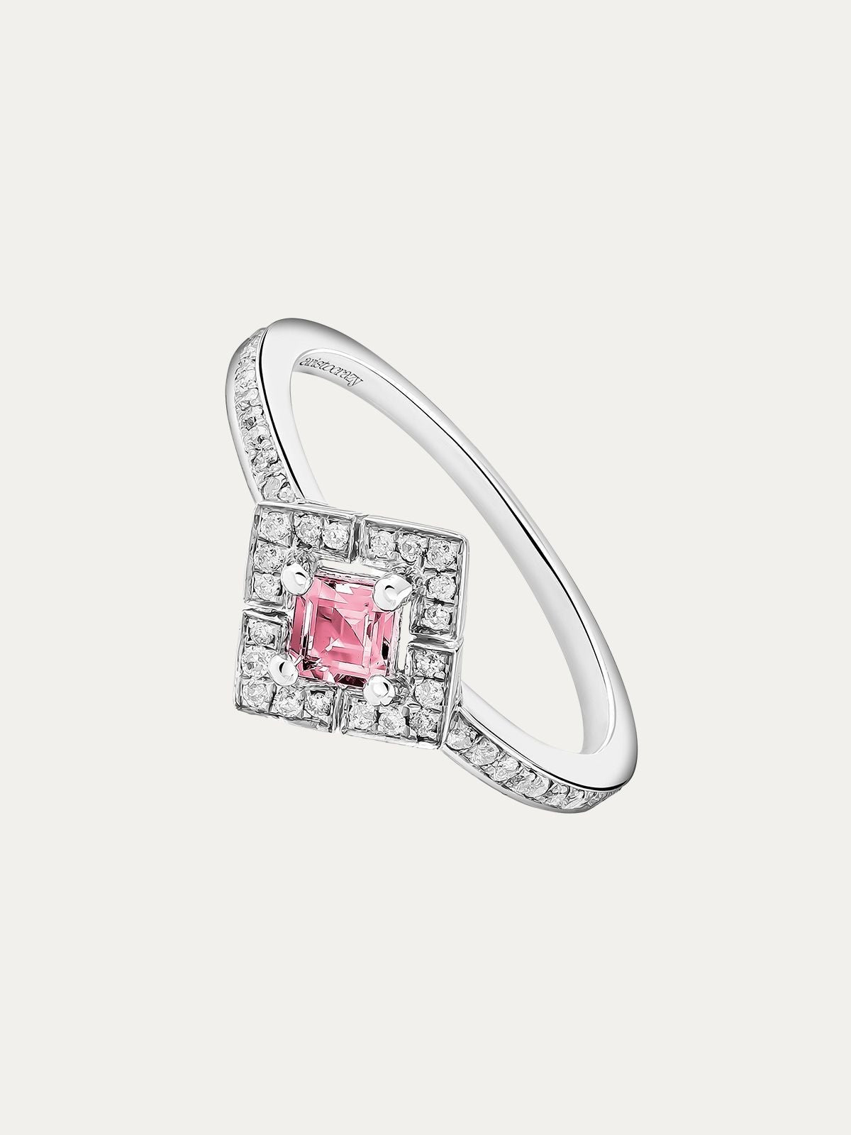 Anillo de plata con diamante