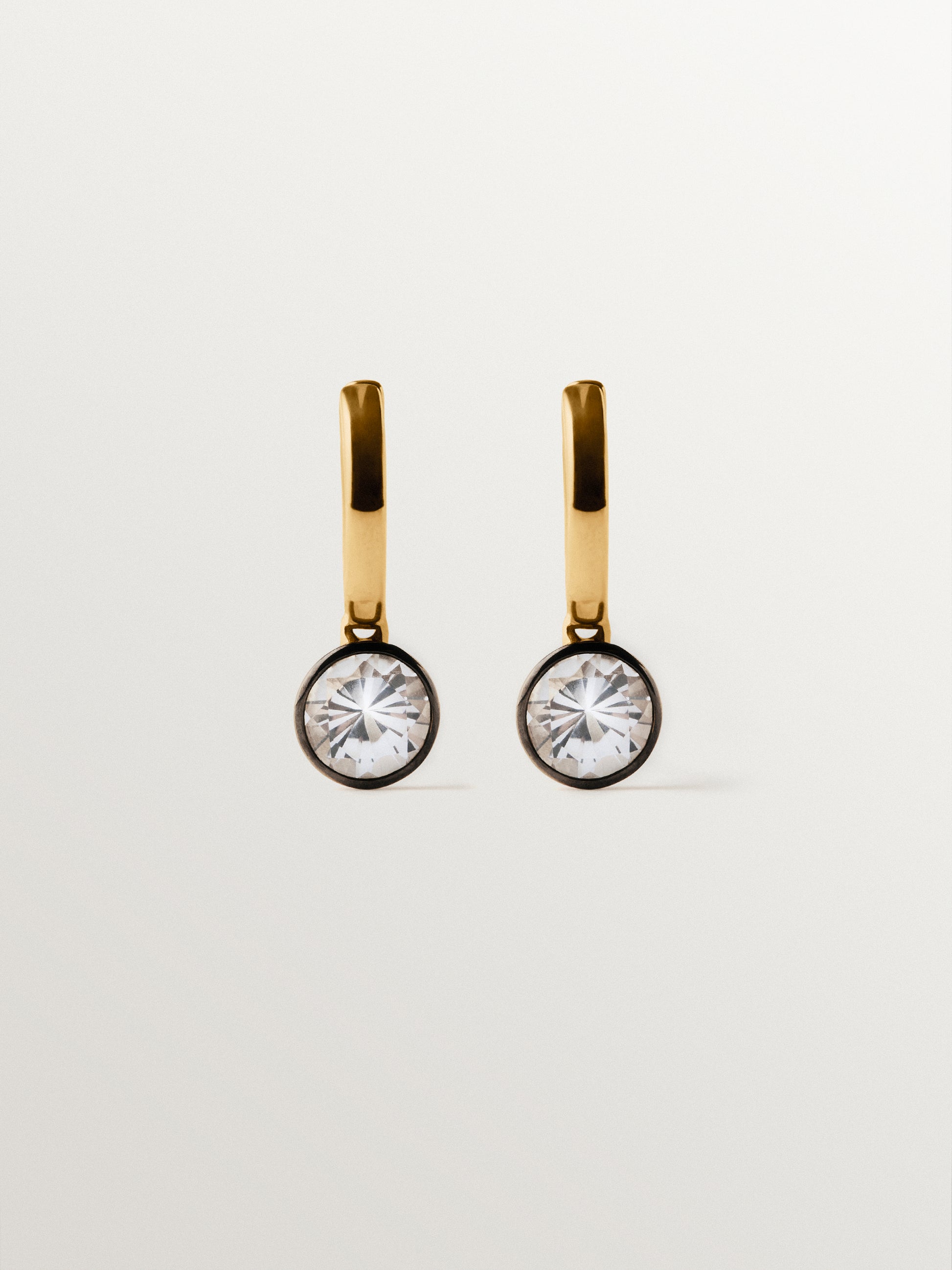 Pendientes de aro bicolor de plata 925 bañada en oro amarillo de 18K con topacios blancos