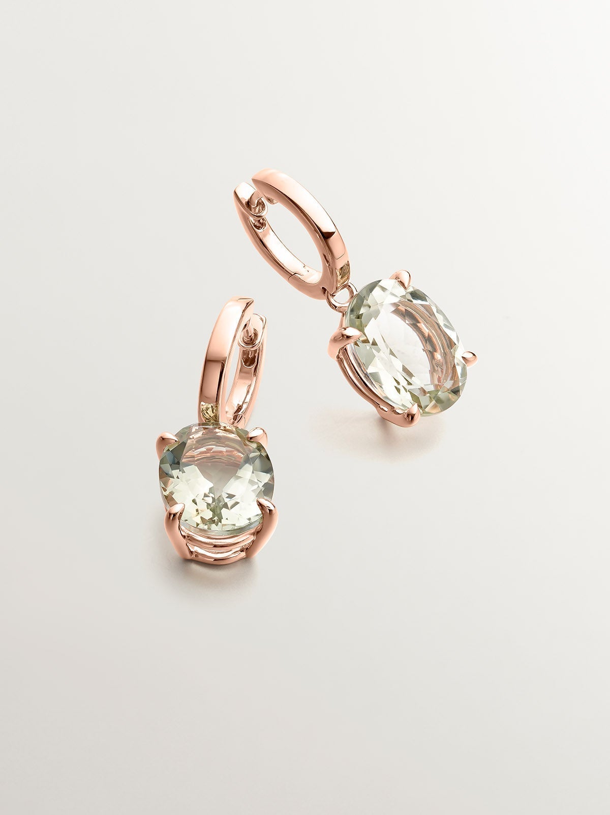 Pendientes de aro grandes de plata 925 bañada en oro amarillo de 18K con cuarzo verde
