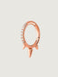Pendiente individual de aro pequeño de oro rosa de 9K con pinchos y diamantes