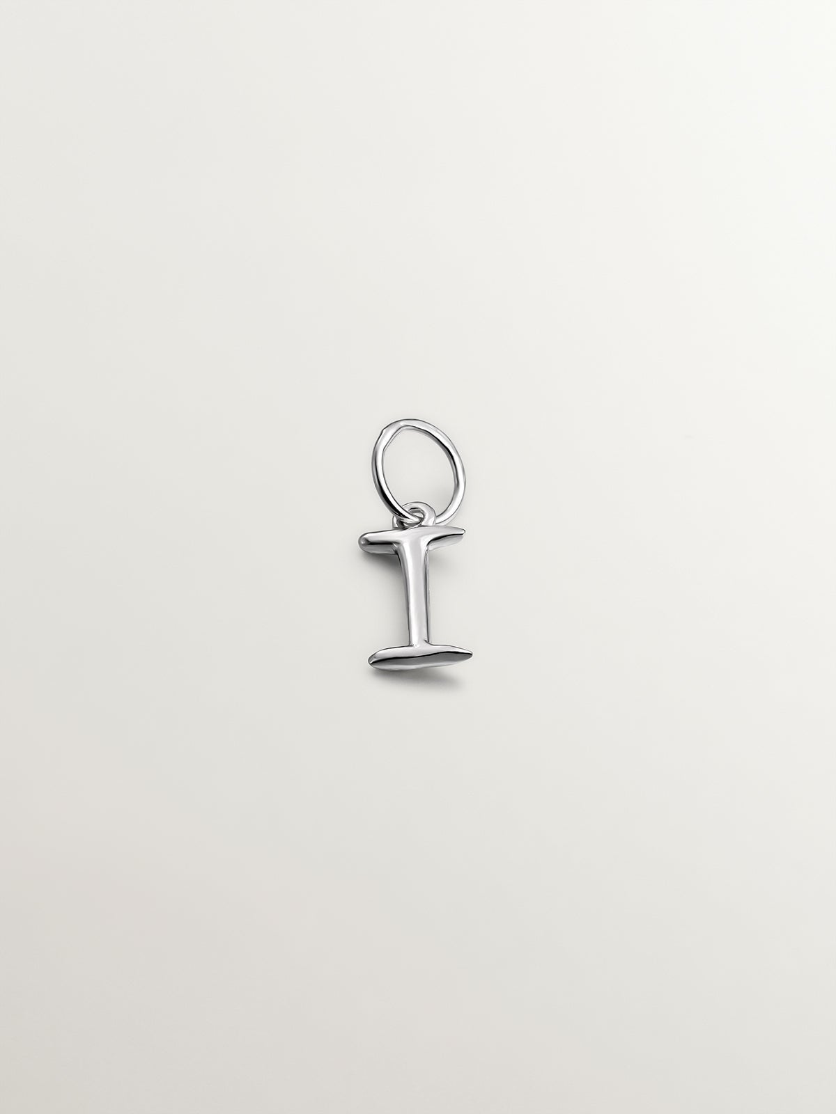 Charm de plata 925 con inicial I