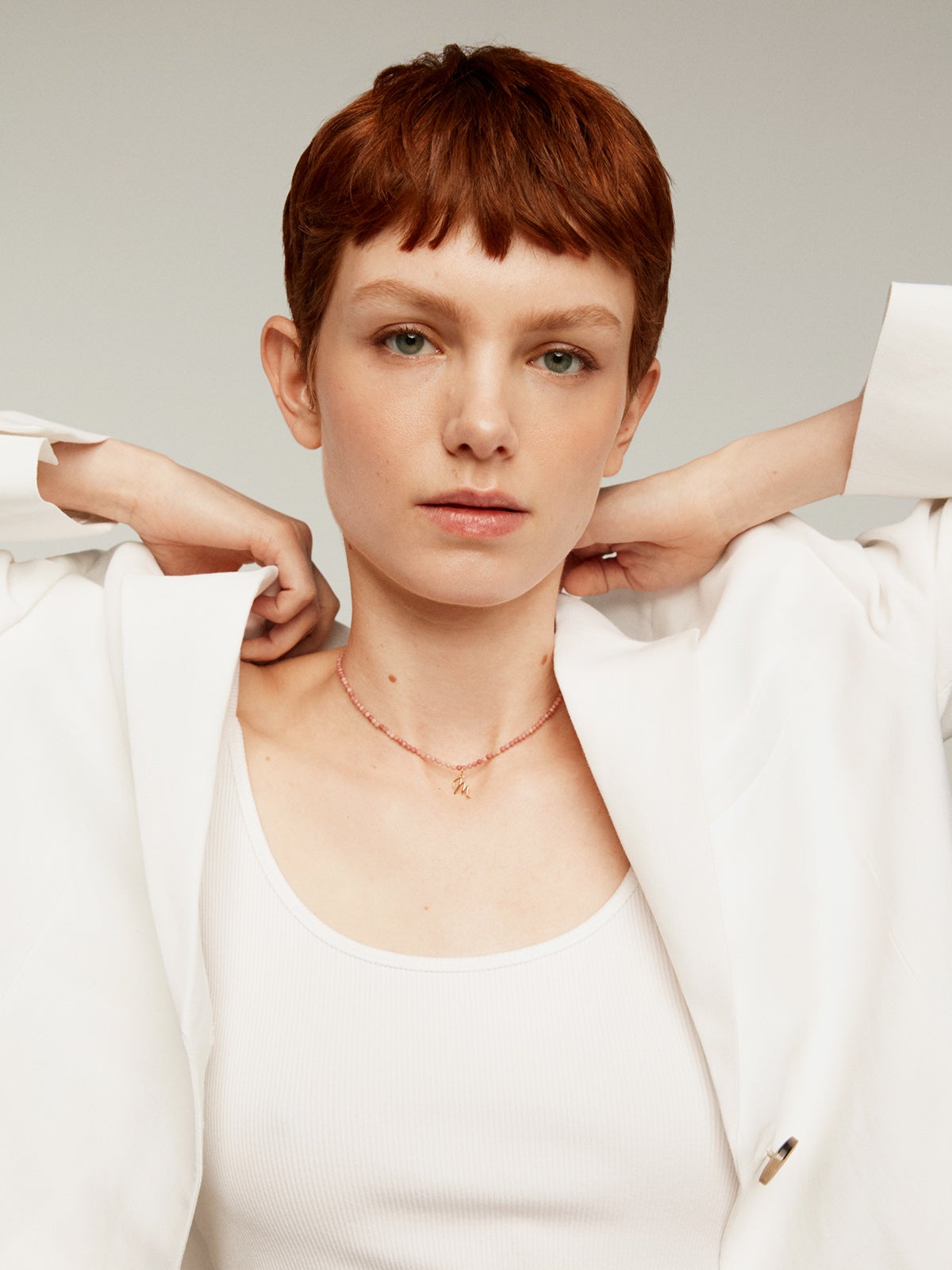 Charm de plata 925 bañada en oro amarillo de 18K con inicial M