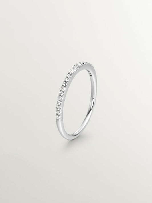 Anillo de oro blanco de 18K con diamantes